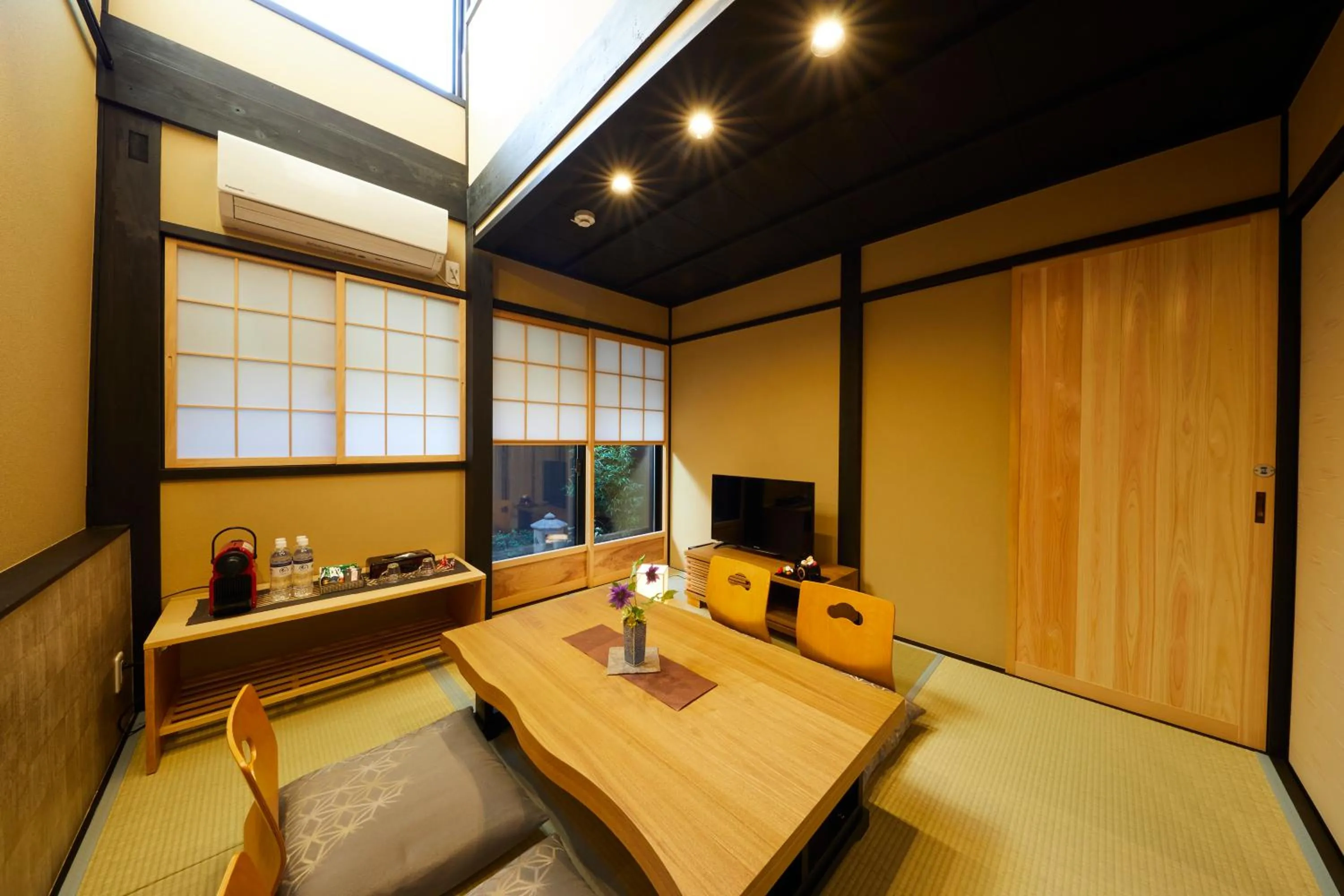 Living room in Rinn Gojomibugawa East