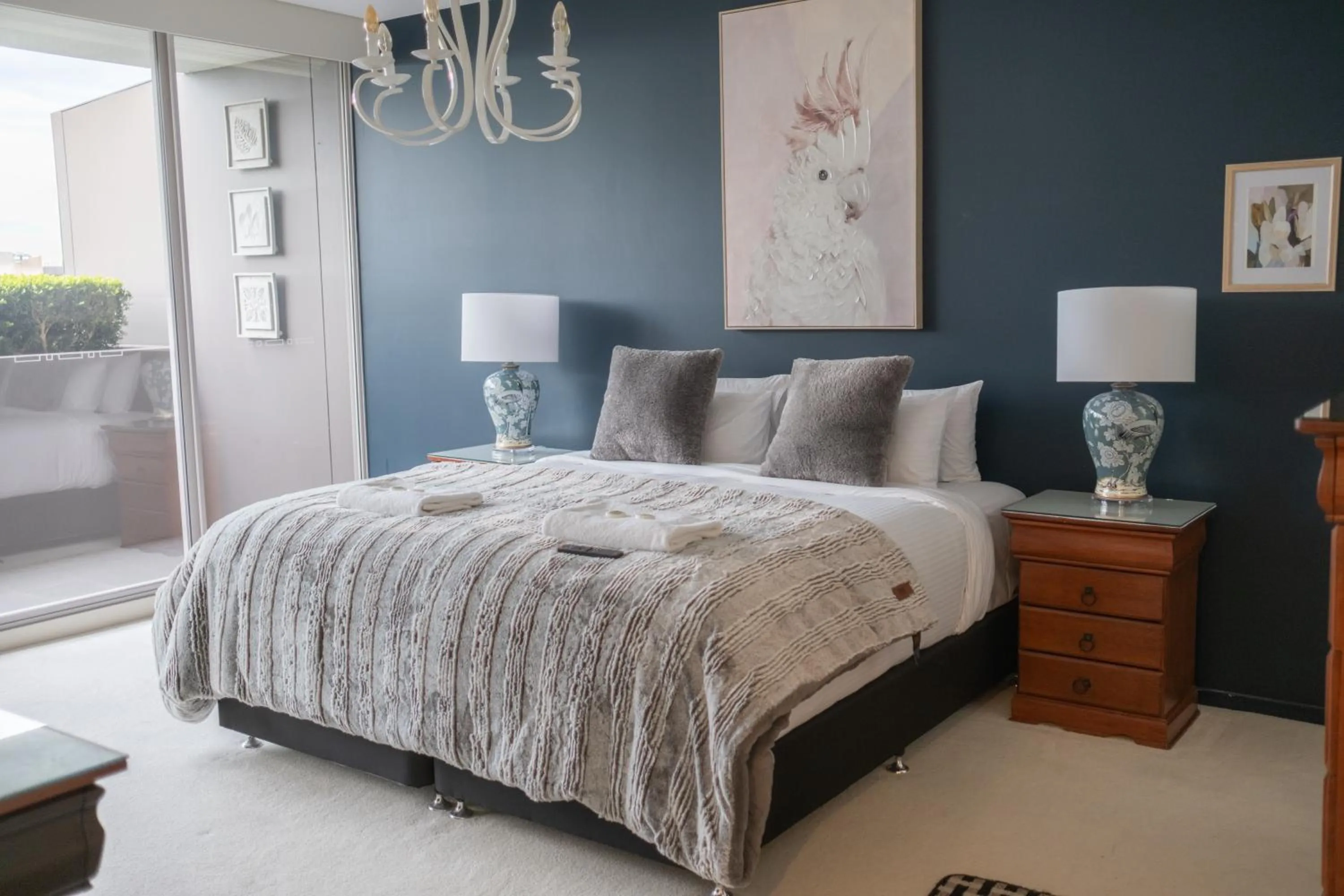 Bed in Honeysuckle Executive Apartments