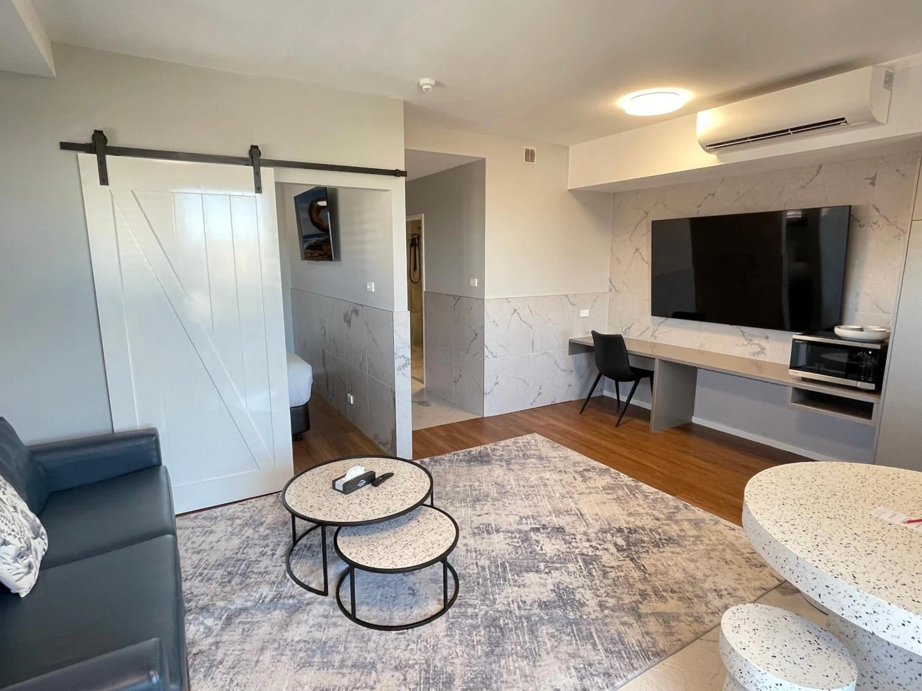 Honeysuckle Executive Apartments