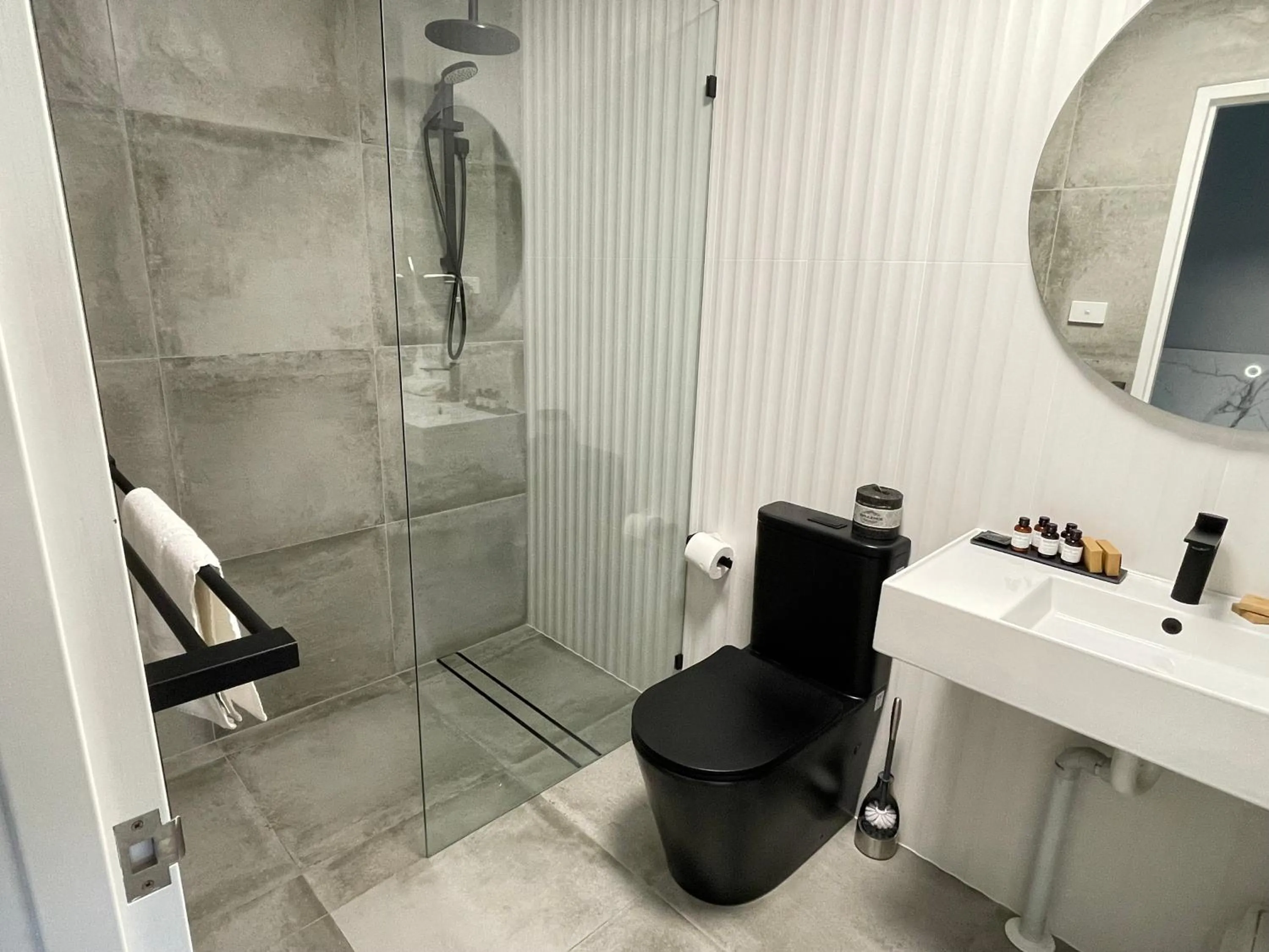 Honeysuckle Executive Apartments