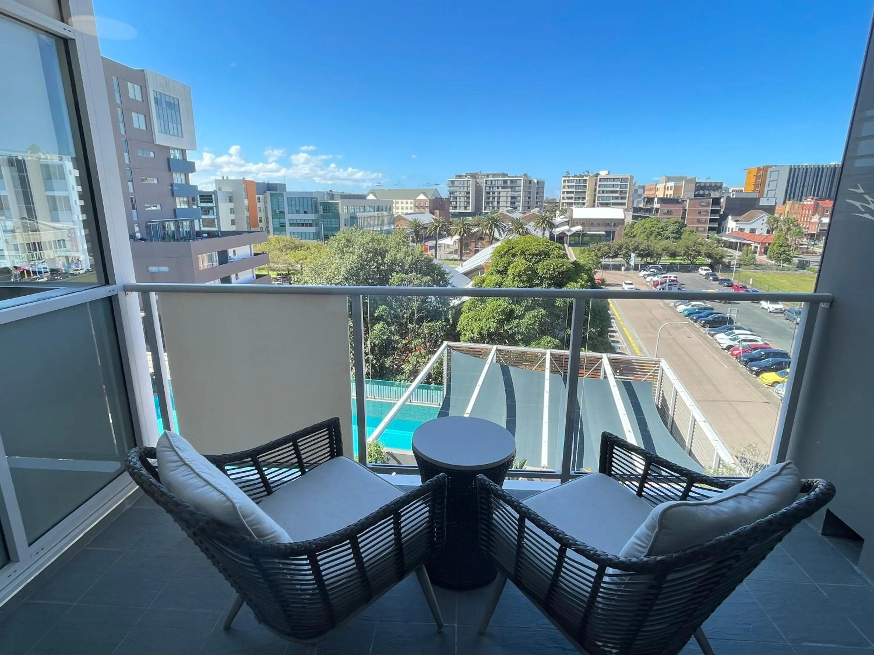 Honeysuckle Executive Apartments