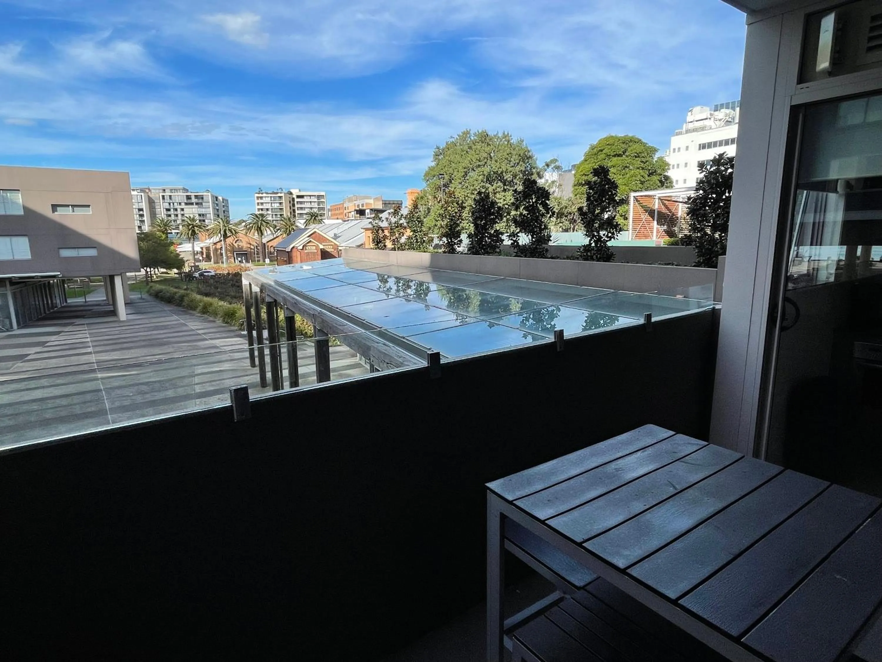 Honeysuckle Executive Apartments