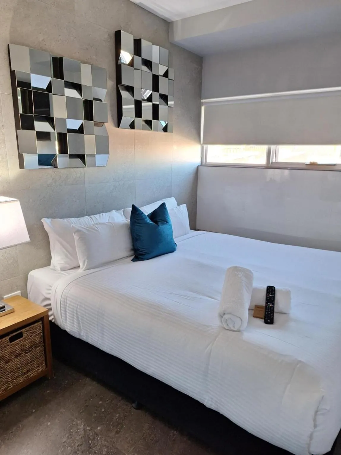 Bed in Honeysuckle Executive Apartments