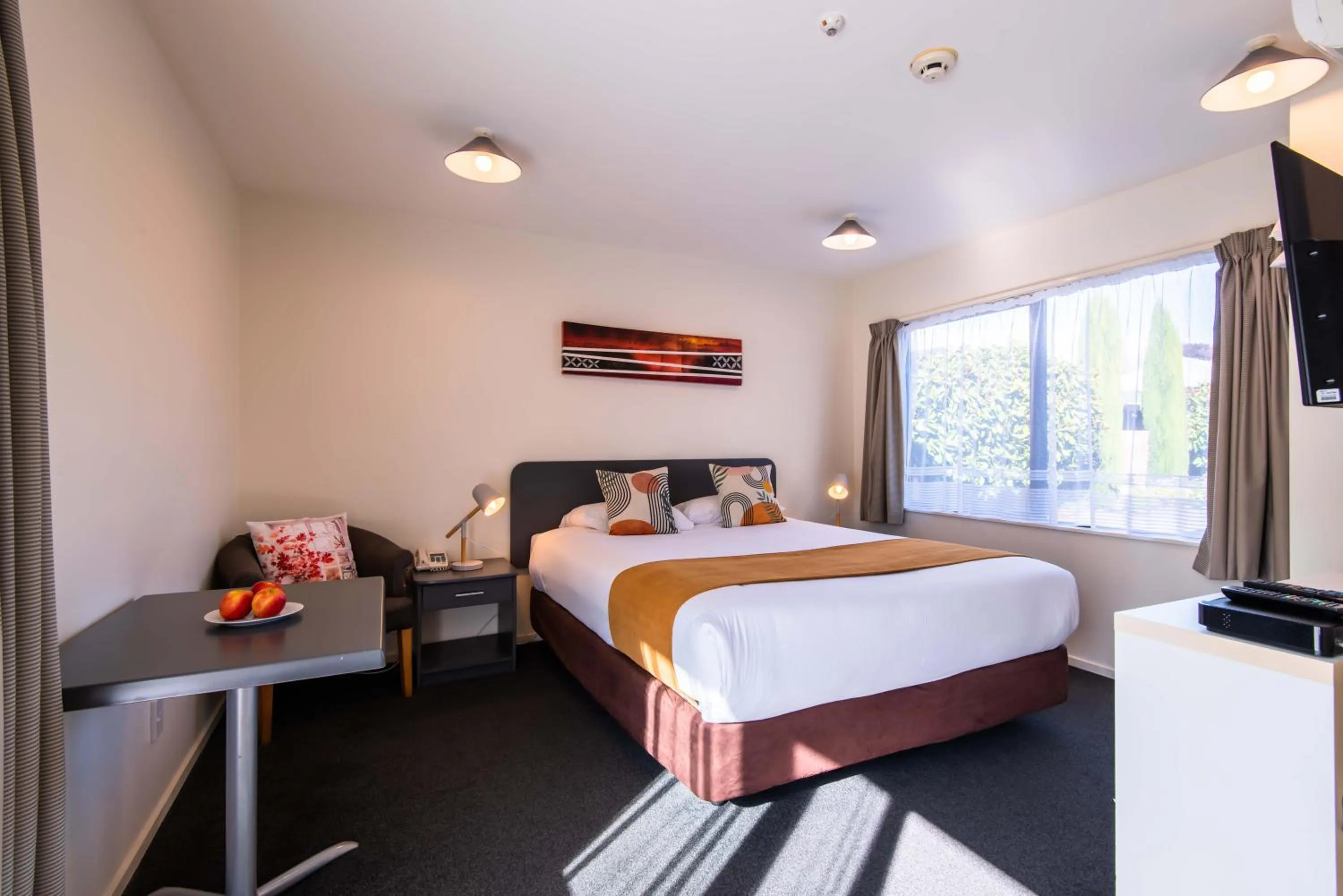 Bed in 298 Westside Motor Lodge