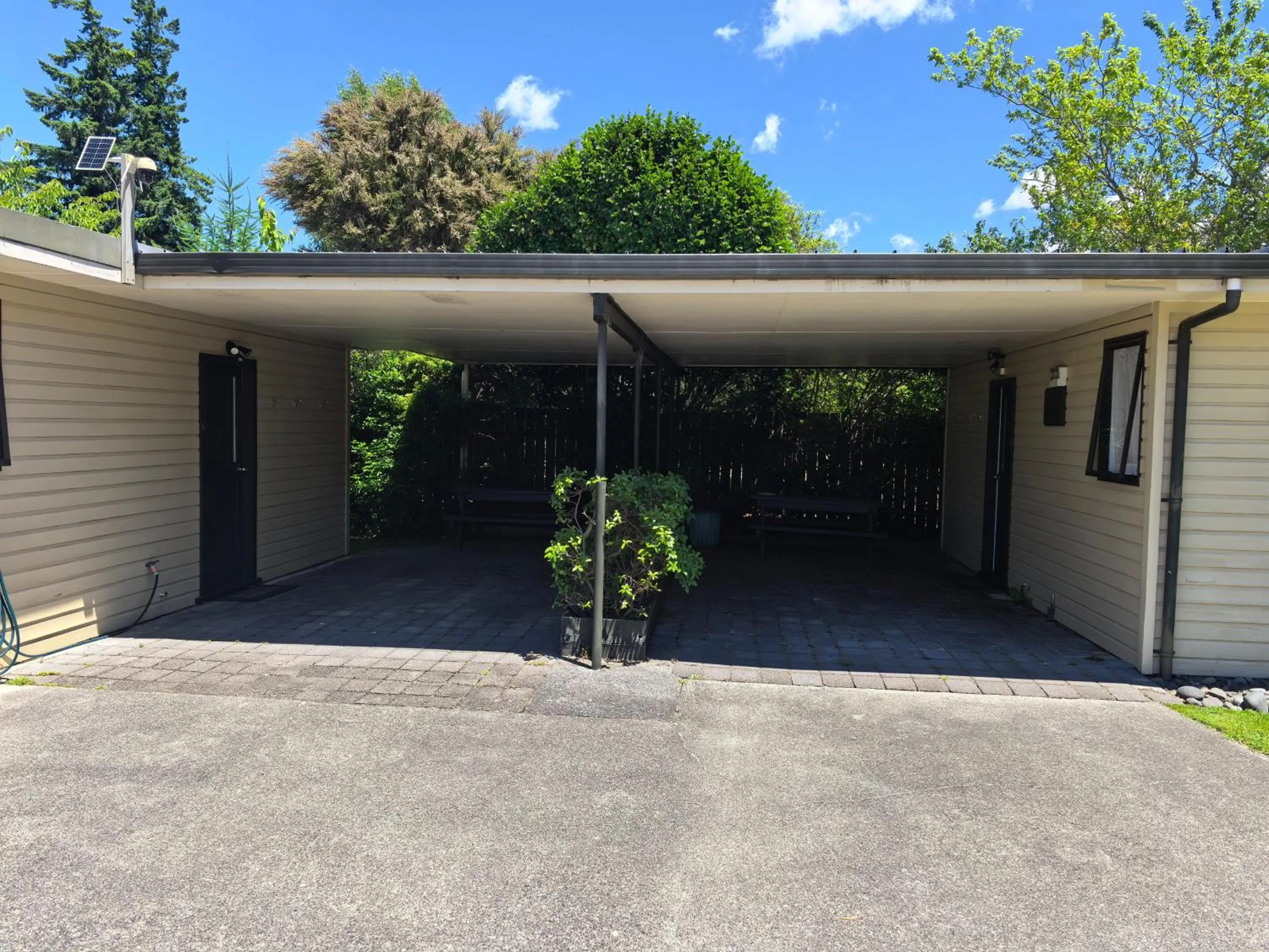 Parking in Judges Pool Motel Turangi