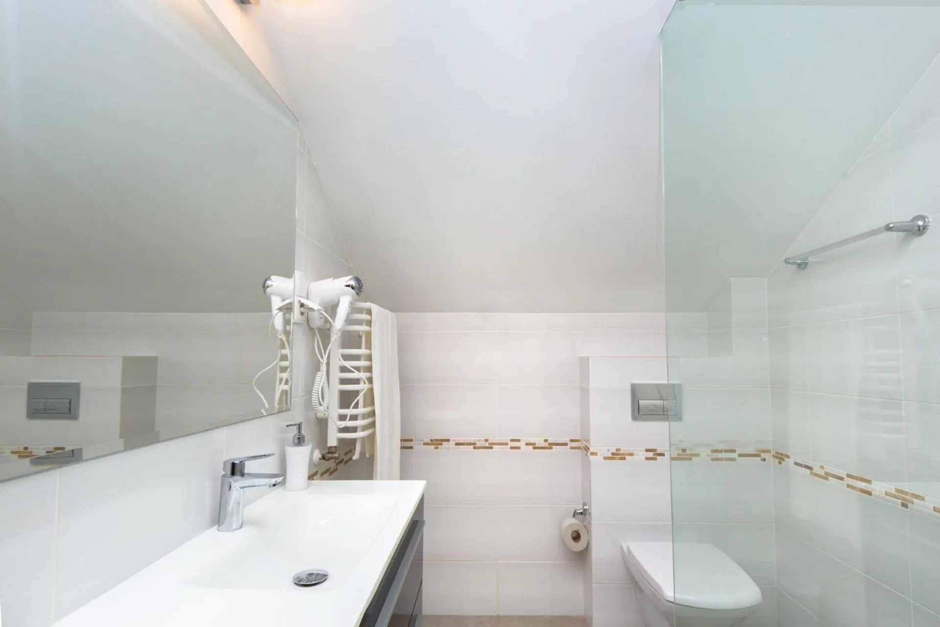 Bathroom in Hotel Vela