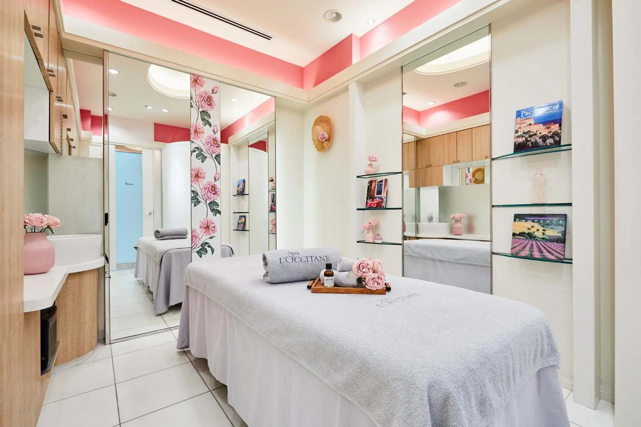 Spa and wellness centre/facilities in Royal Park Hotel