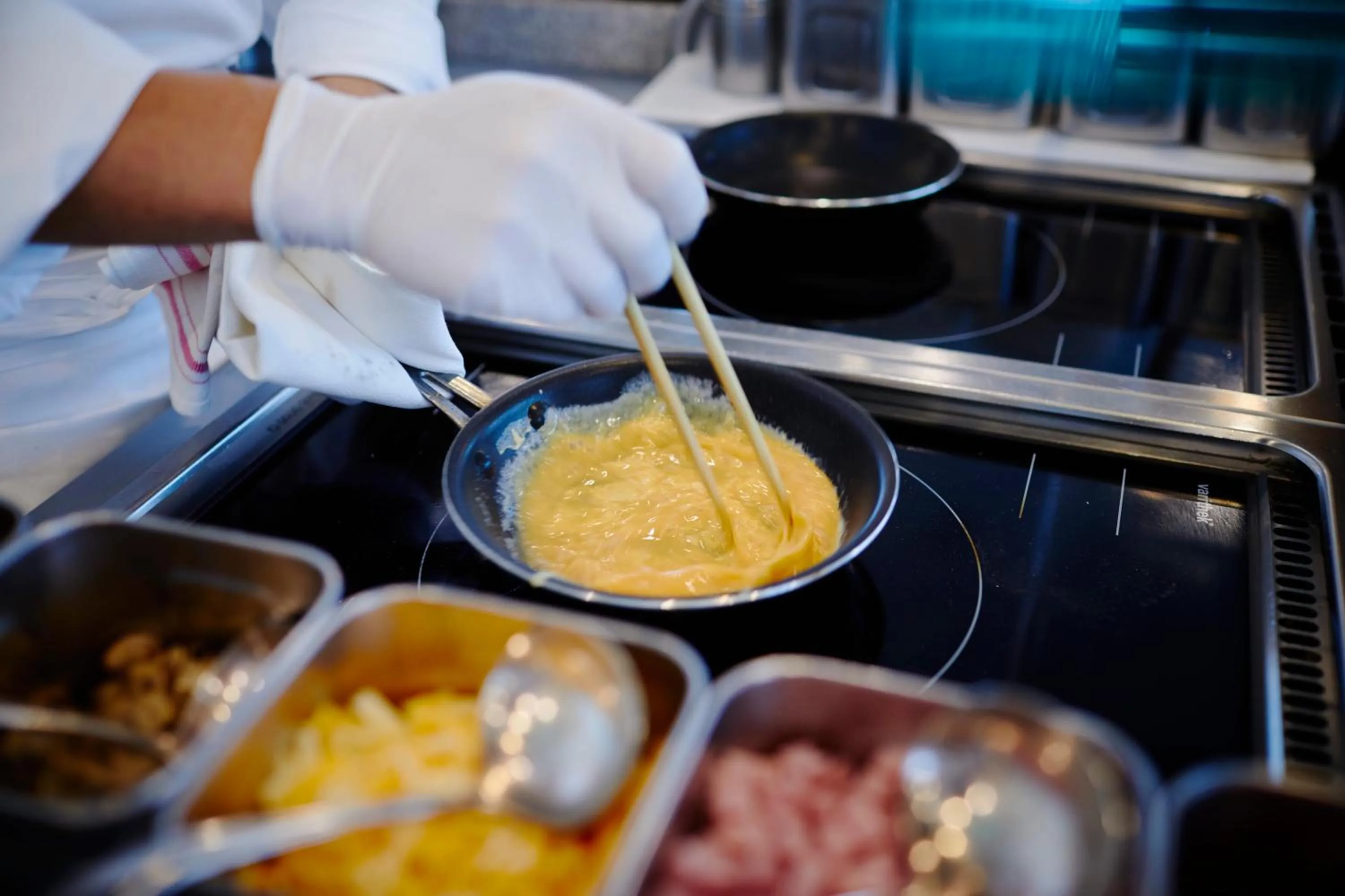 Breakfast in Royal Park Hotel