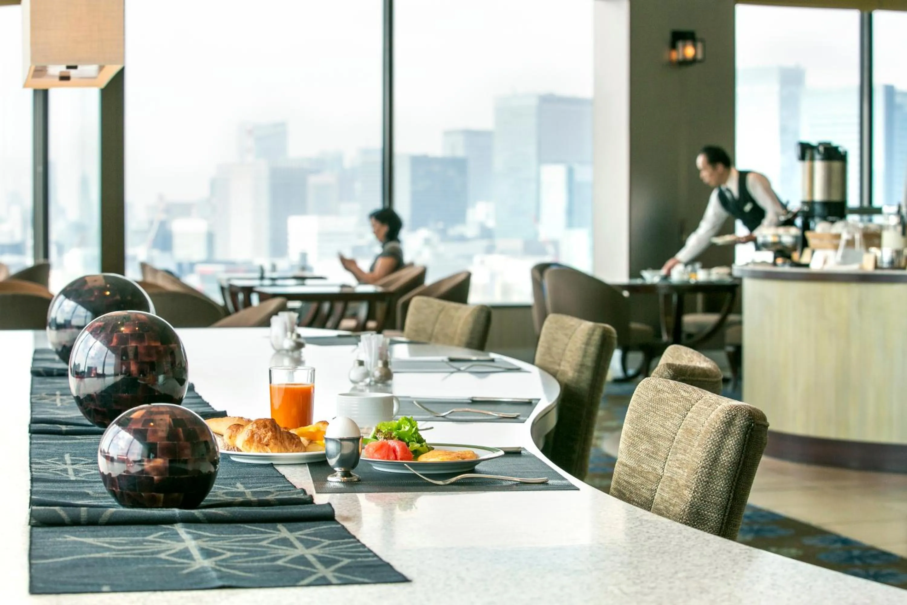 Breakfast in Royal Park Hotel