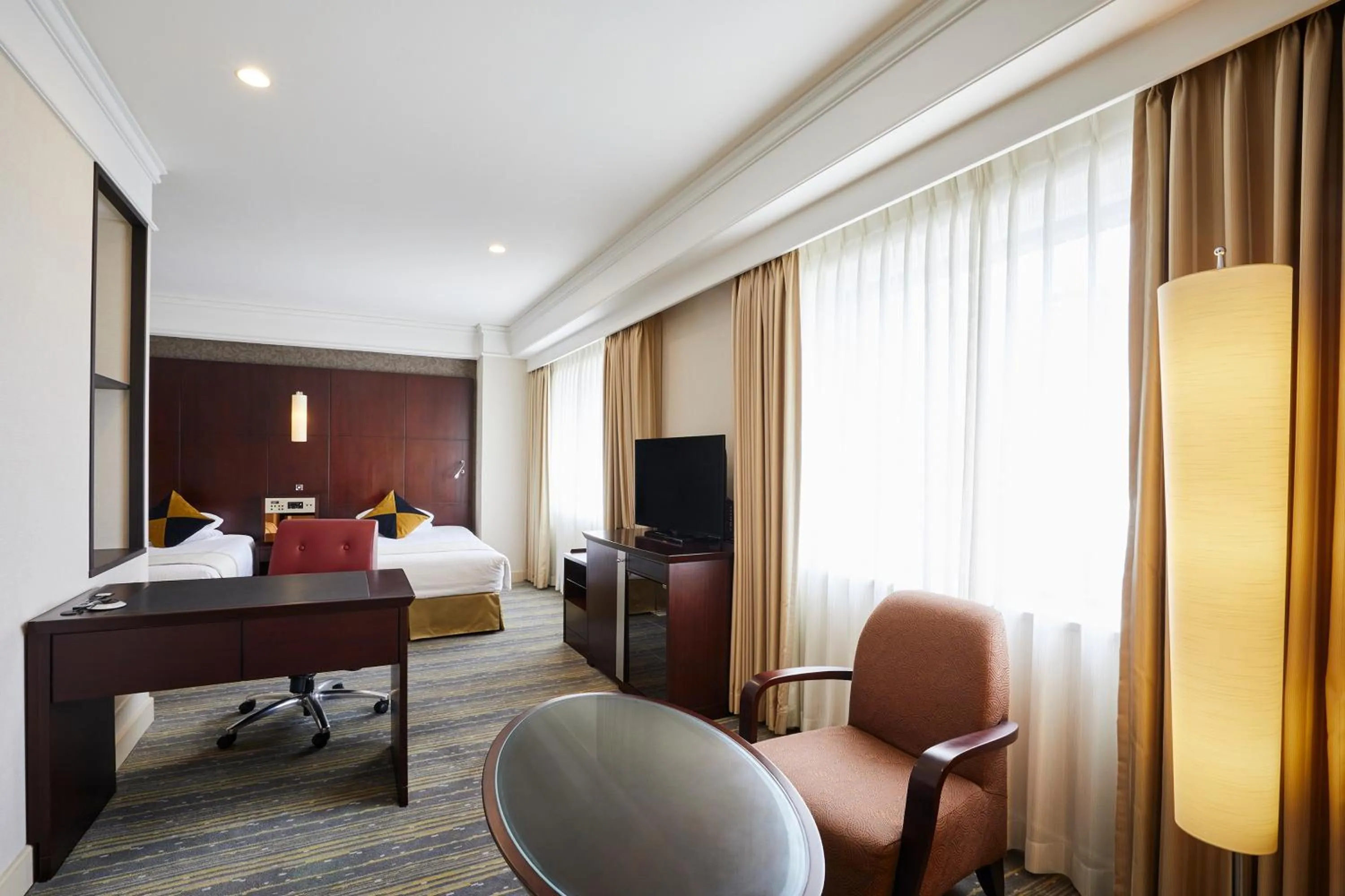 Photo of the whole room in Royal Park Hotel