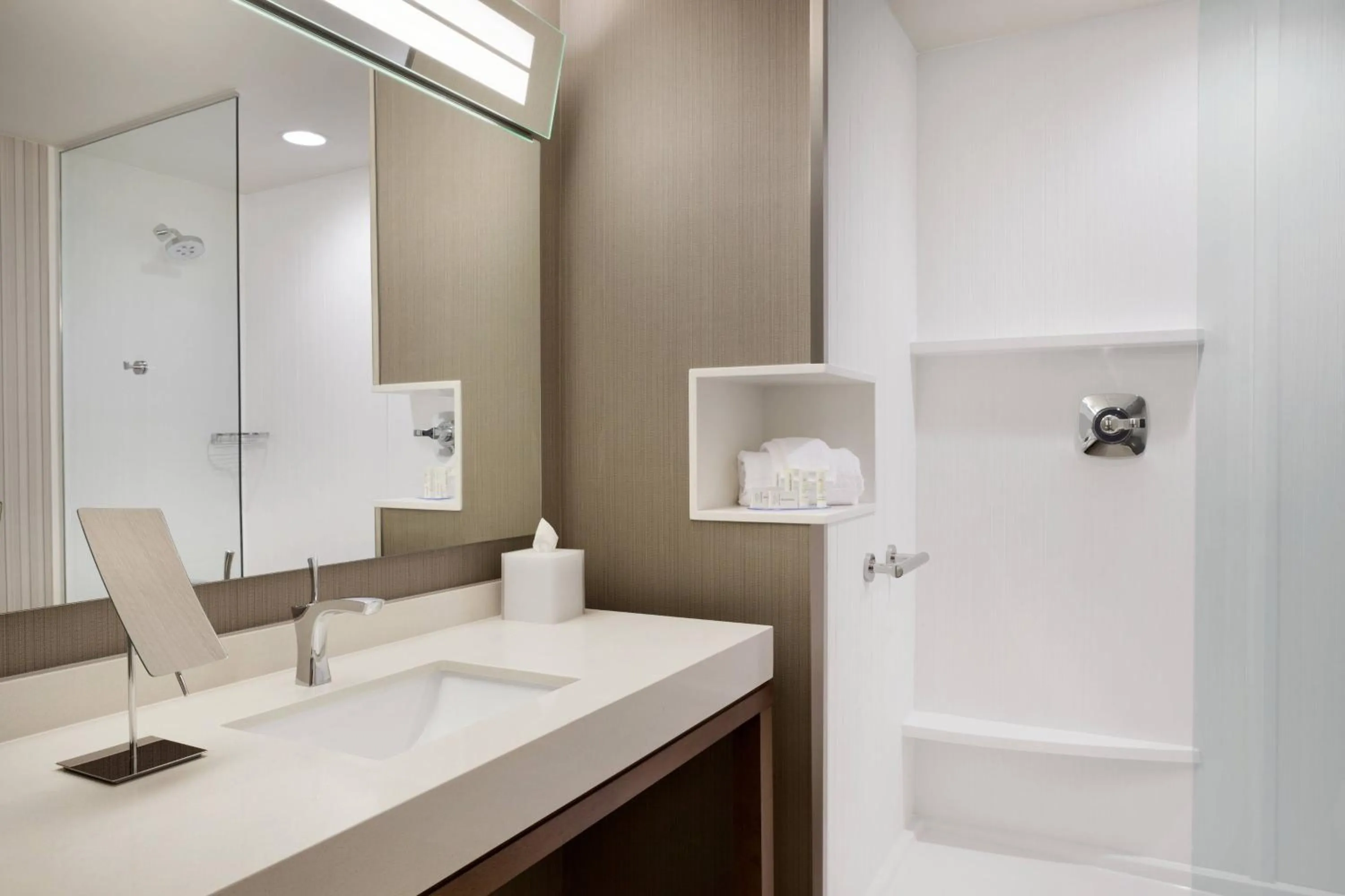 Bathroom in Courtyard by Marriott Boston Dedham/Westwood