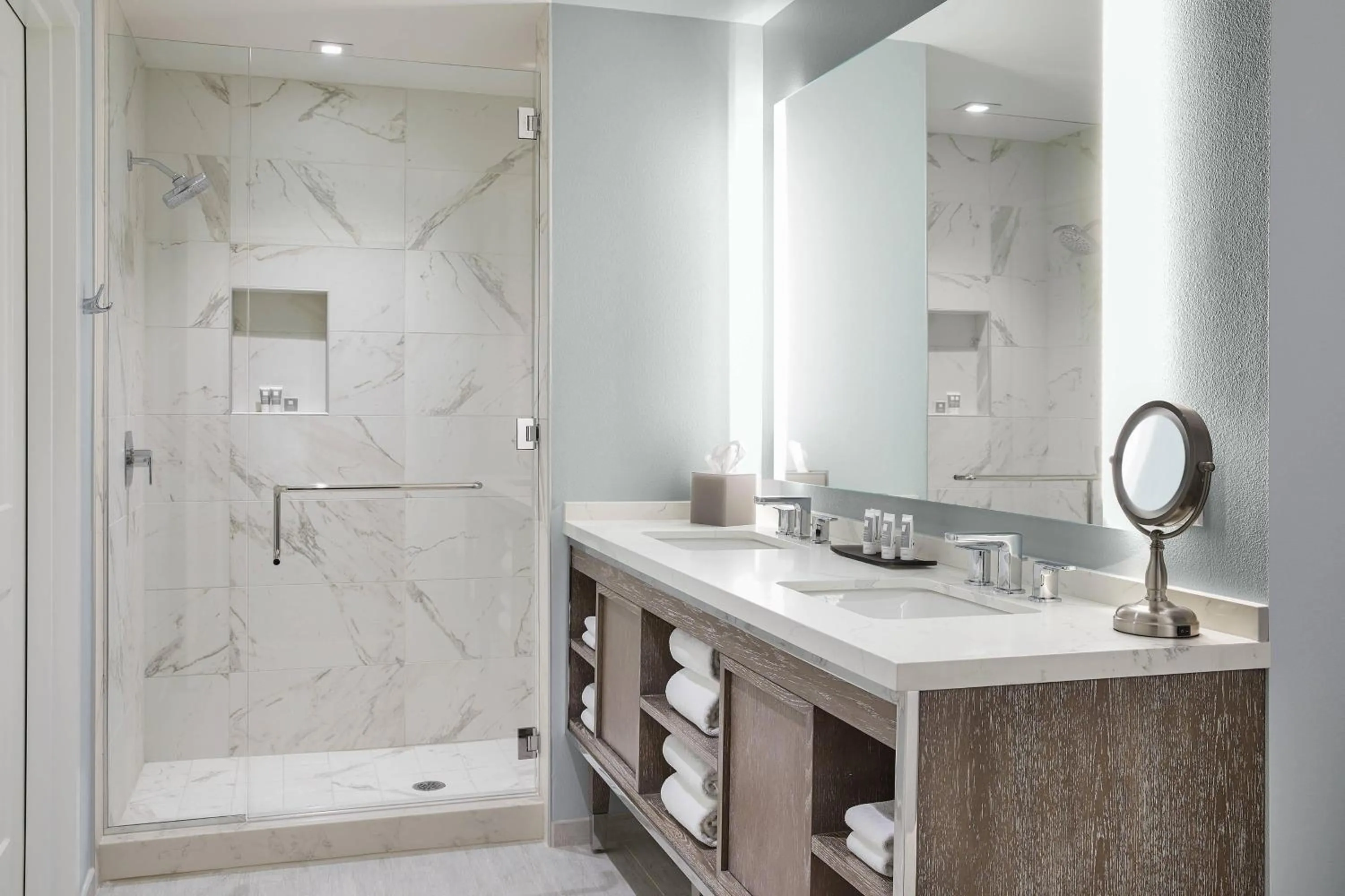 Bathroom in HOTEL PASEO, Autograph Collection