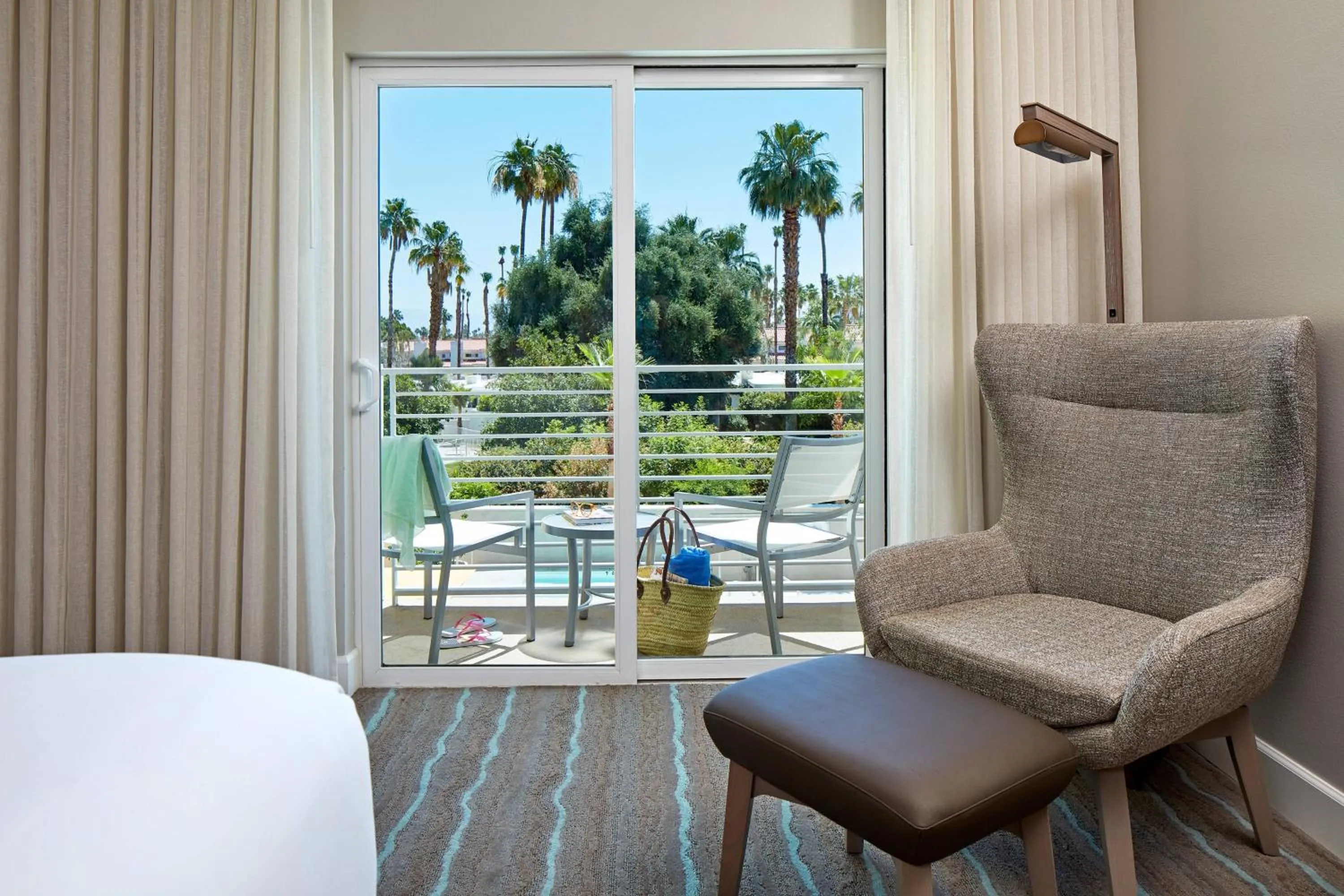 Photo of the whole room, Bed in HOTEL PASEO, Autograph Collection