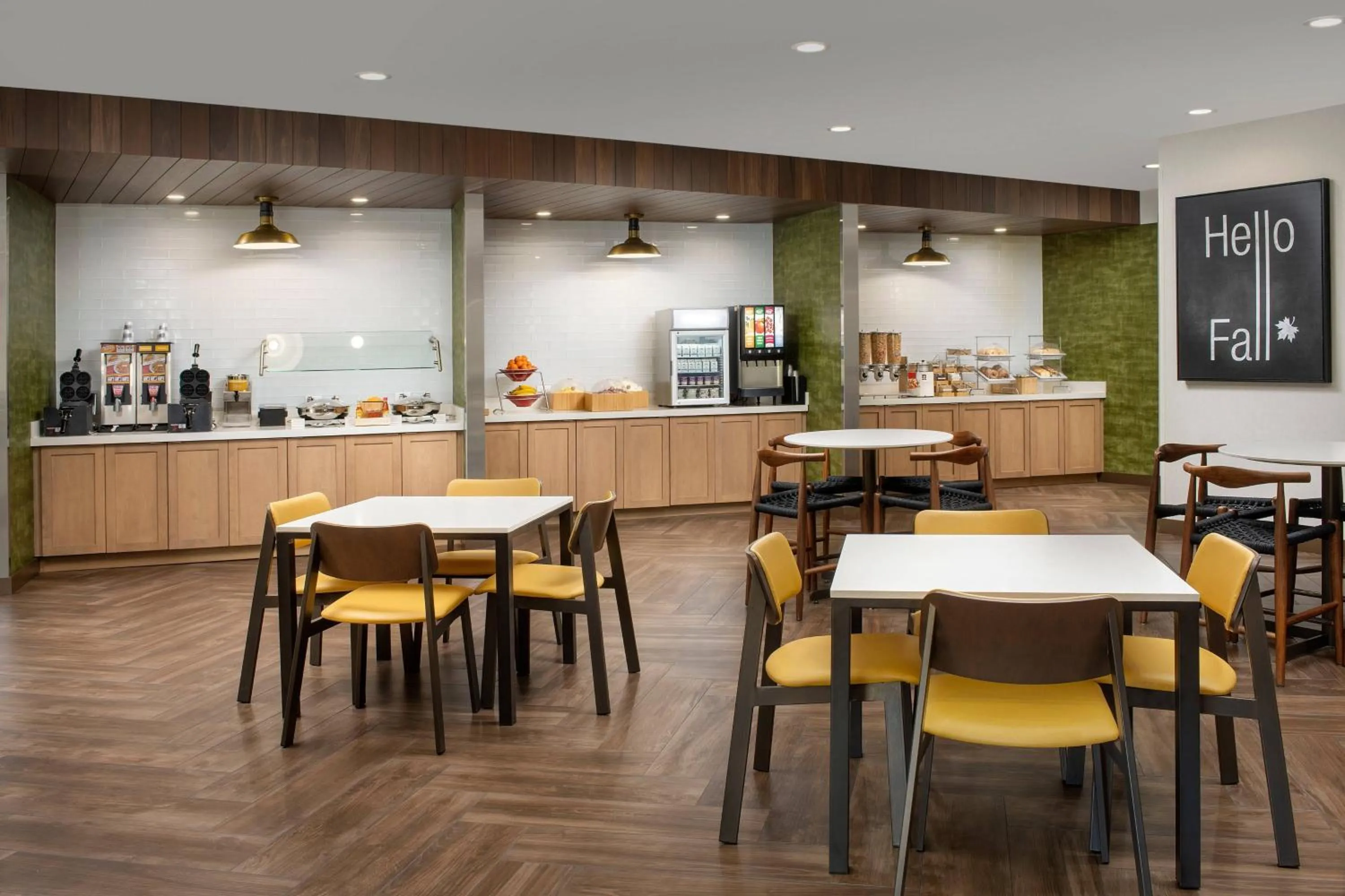 Breakfast in Fairfield Inn & Suites by Marriott Gainesville I-75