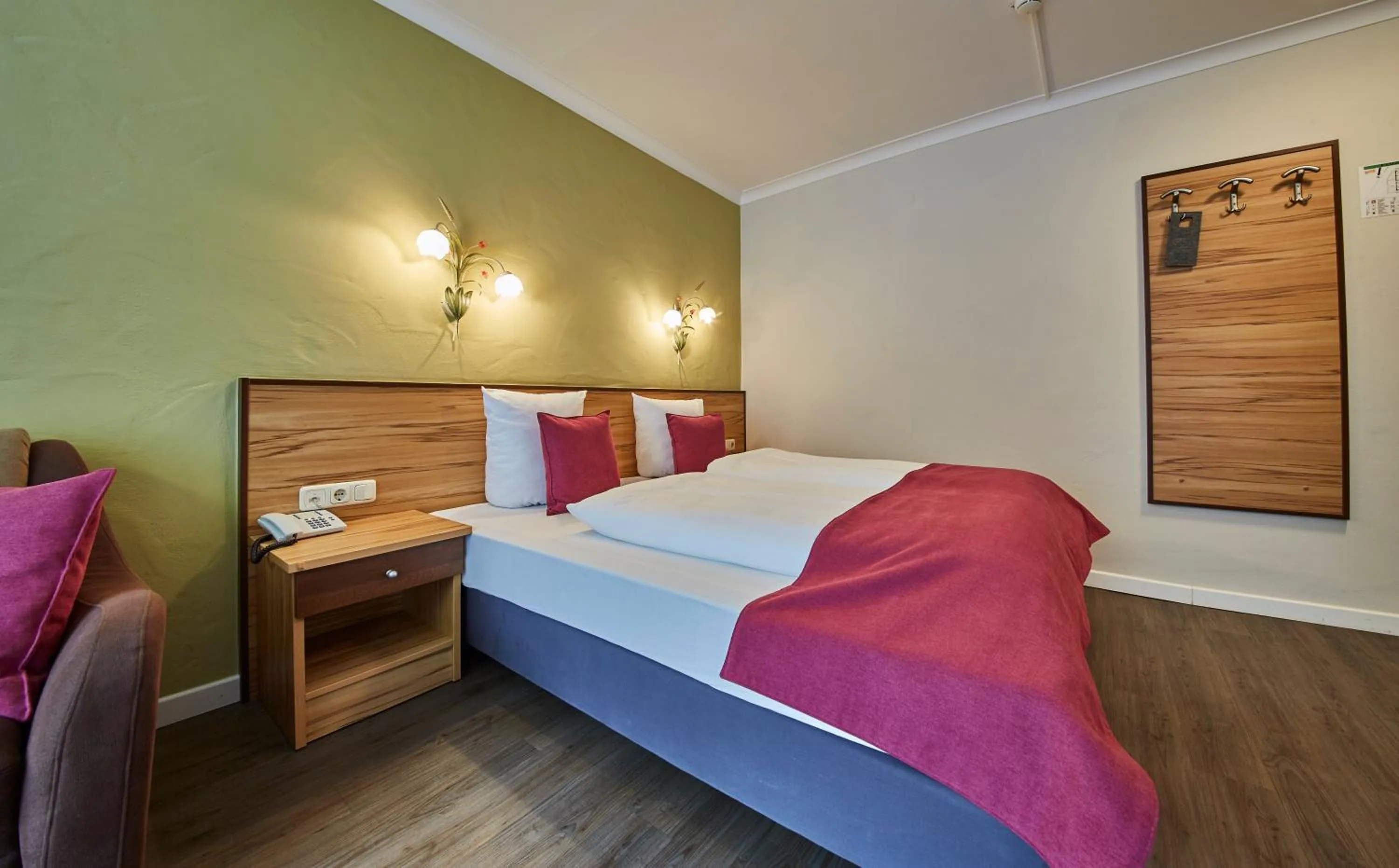 Photo of the whole room, Bed in Hotel Schachner