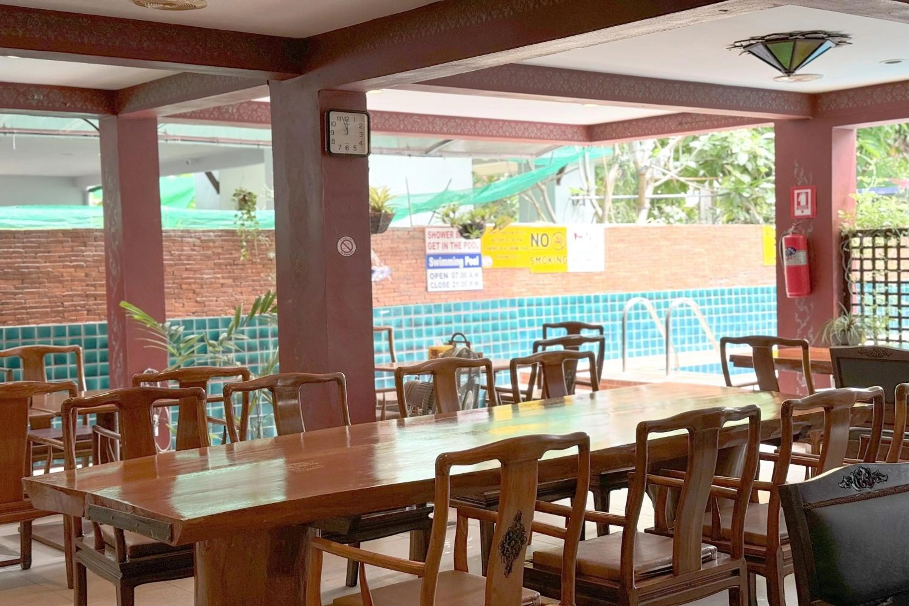 Restaurant/places to eat in SK House 2