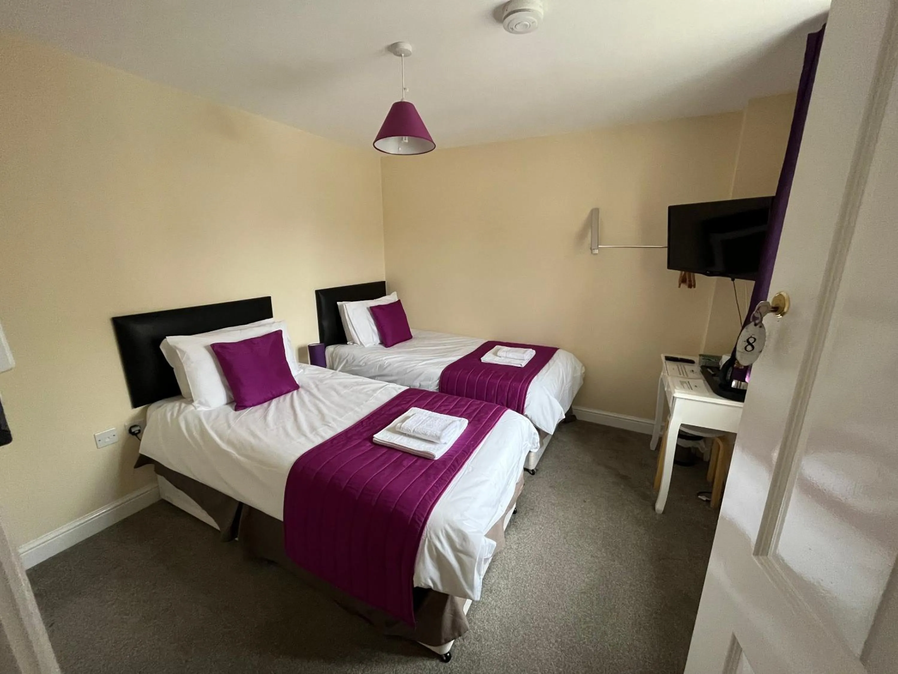 Bedroom, Bed in The Swan @Old Stratford