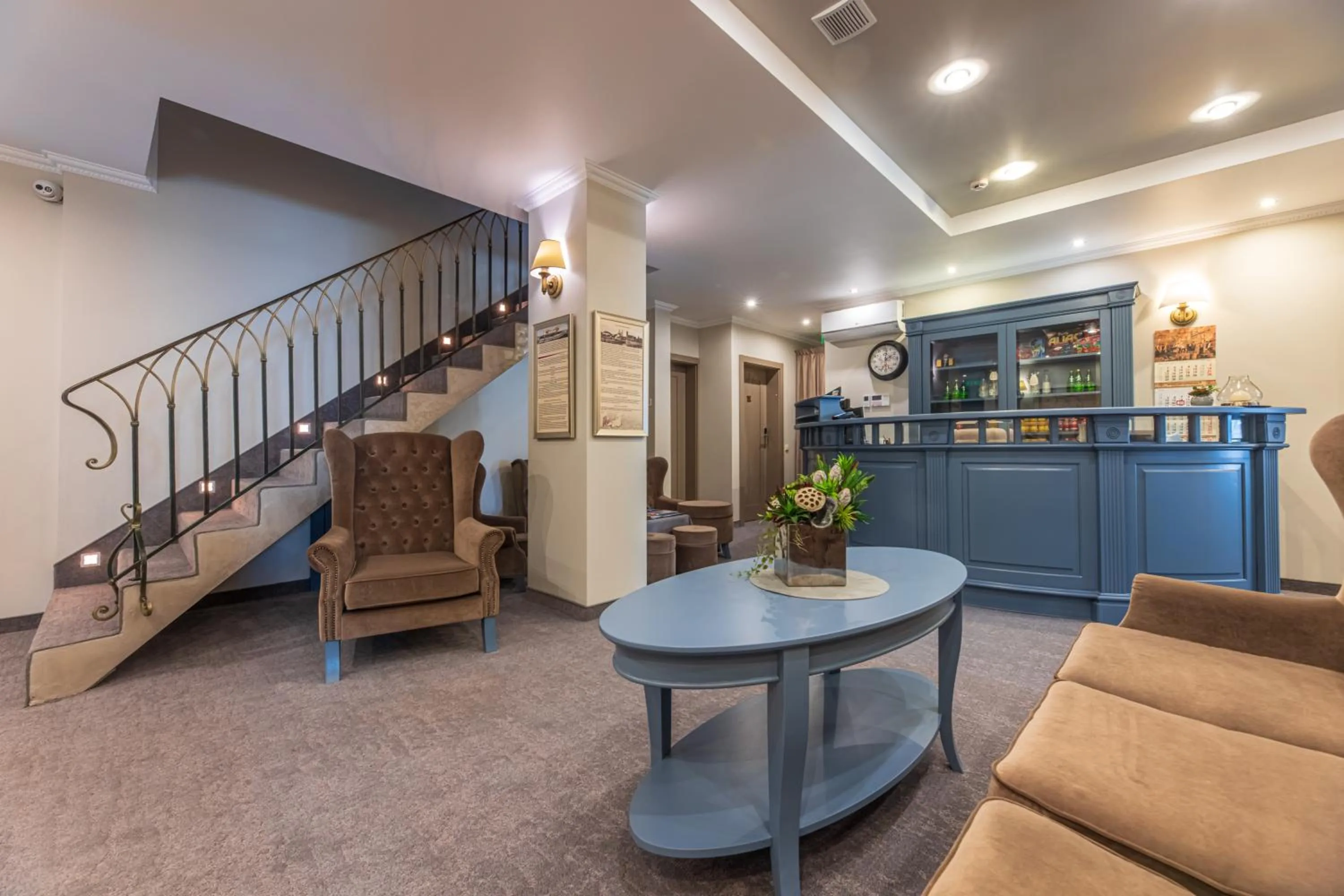 Lobby or reception in Senoji Hansa Hotel