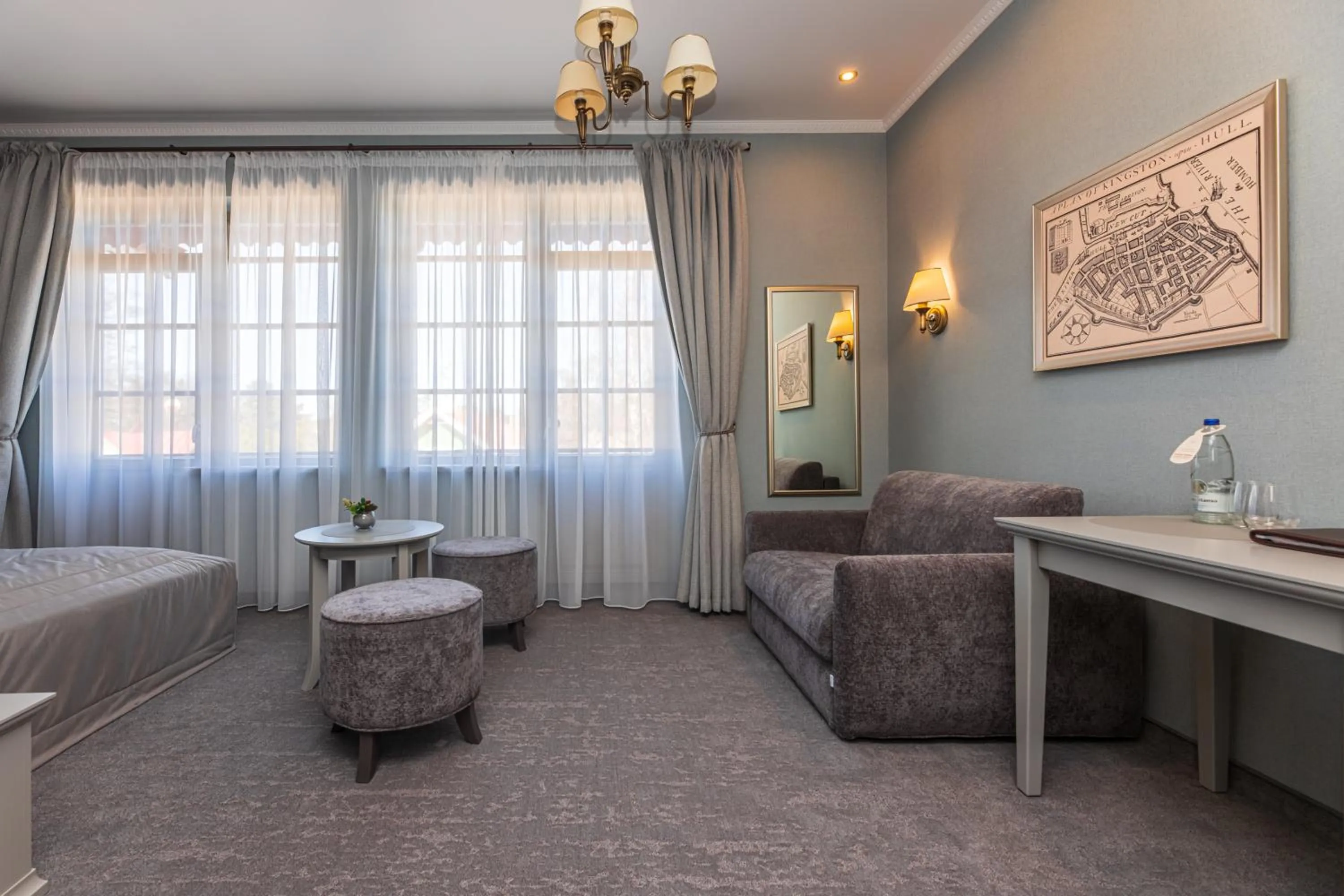 Seating area in Senoji Hansa Hotel