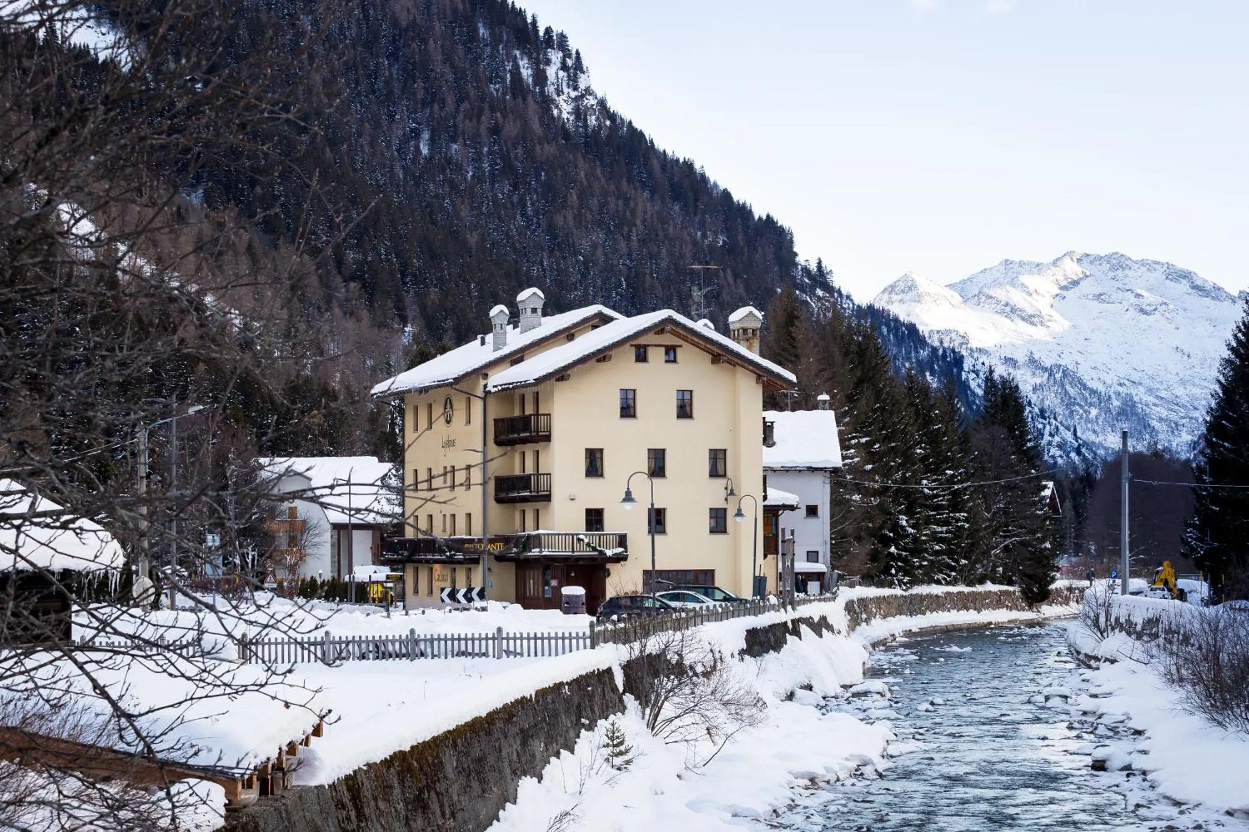 Property building in Hotel Lyshaus
