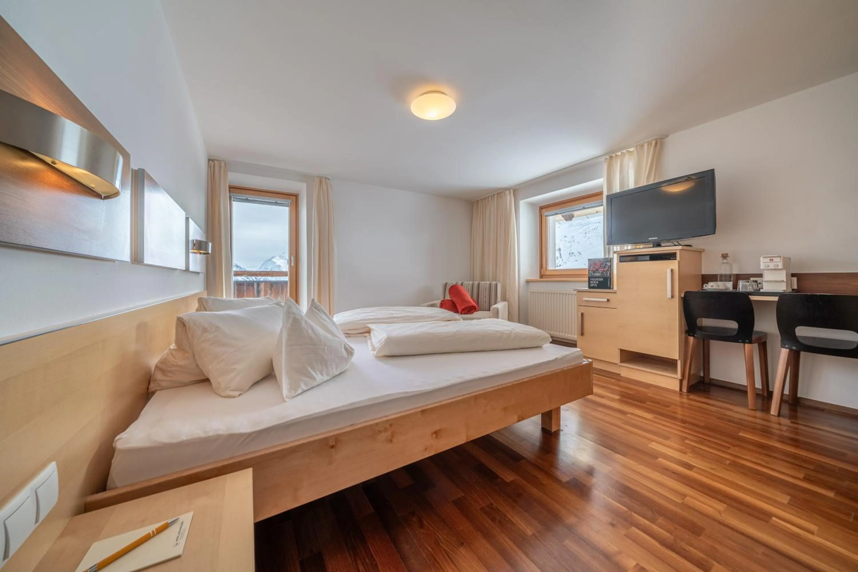 TV and multimedia, Bed in Hotel Hochsölden