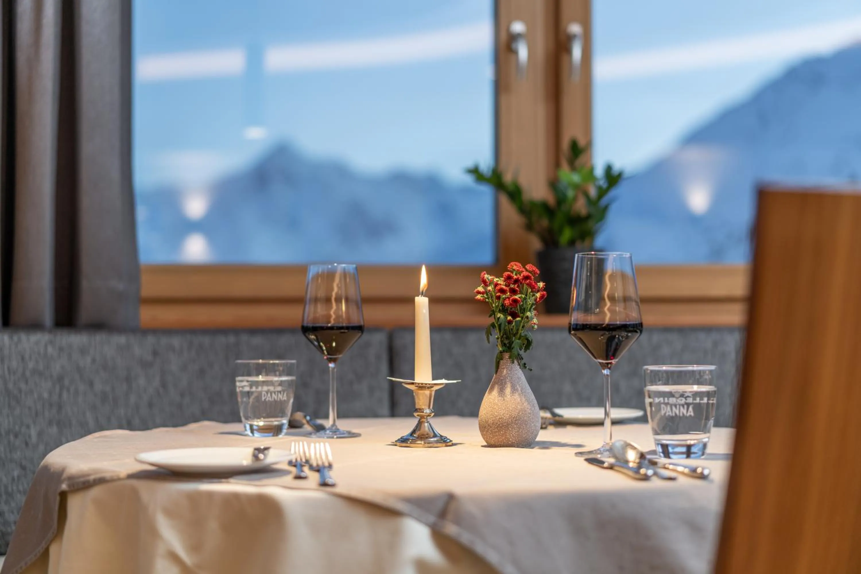 Restaurant/places to eat in Hotel Hochsölden
