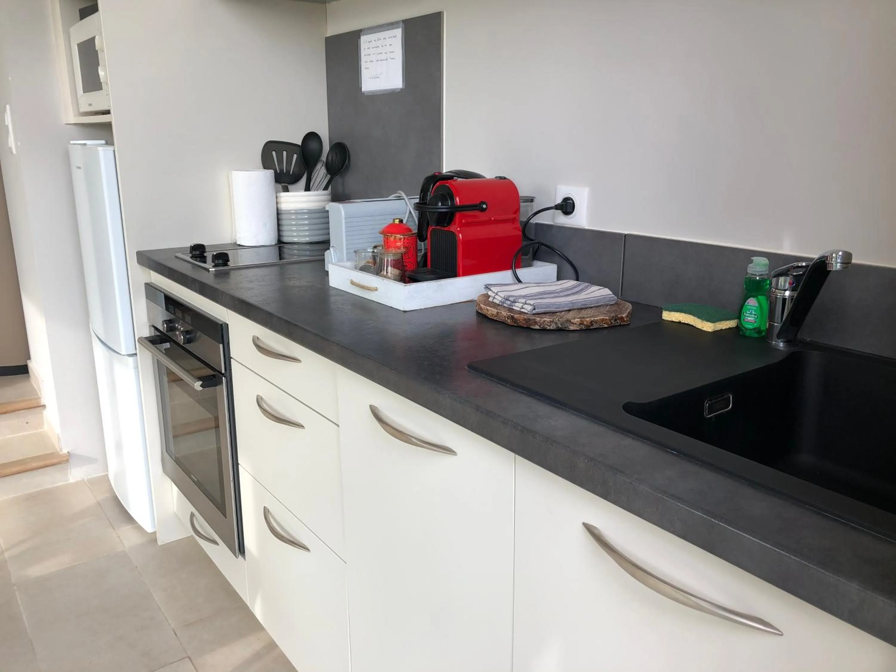 le Mas des Pignes -adults only