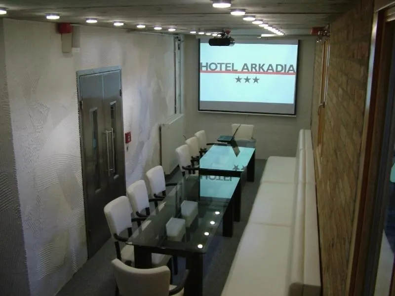 Business facilities in Hotel Arkadia