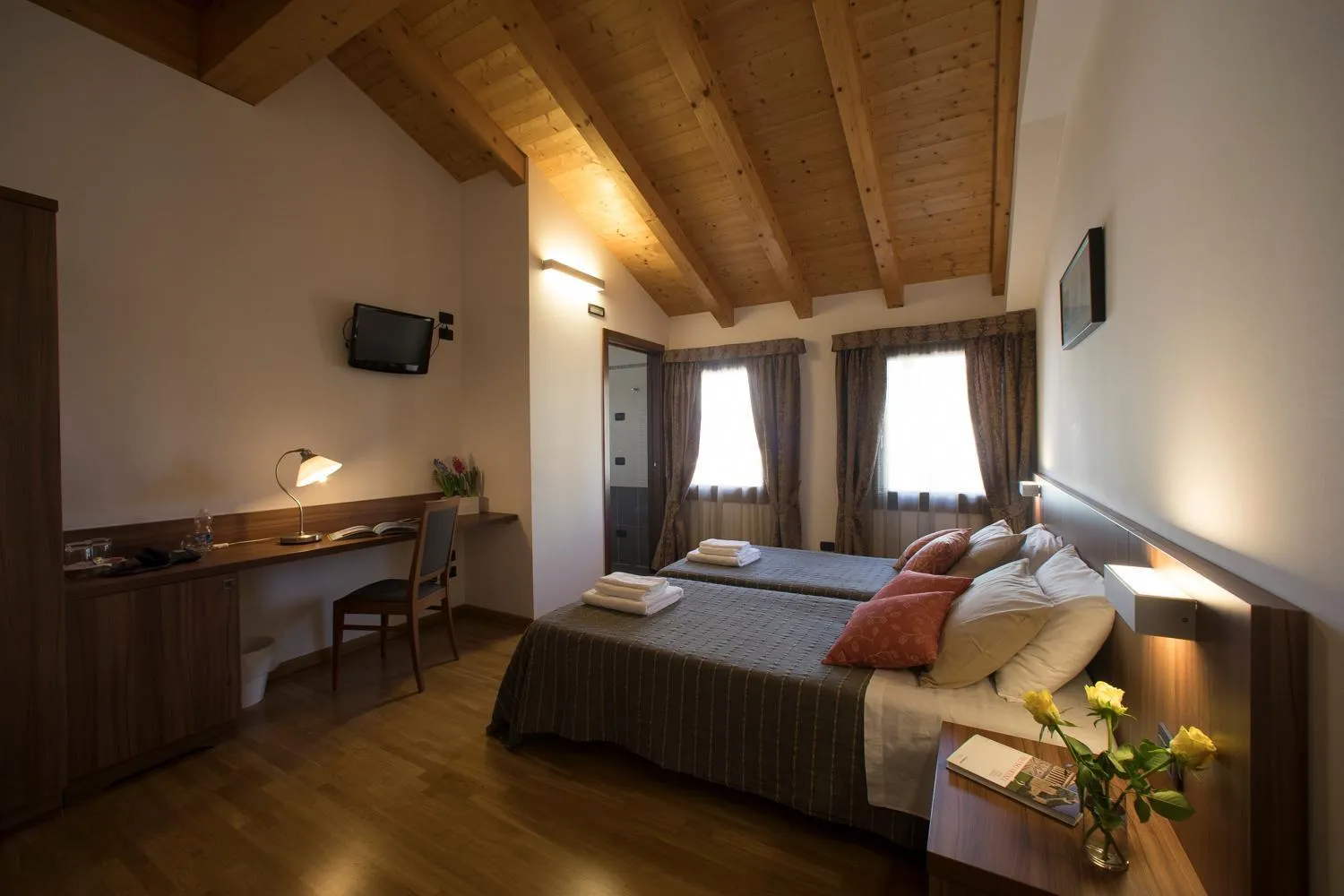 Photo of the whole room, Bed in Hotel C25