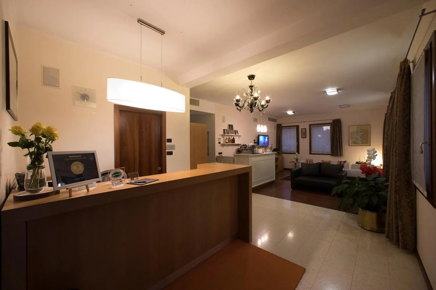 Lobby or reception in Hotel C25