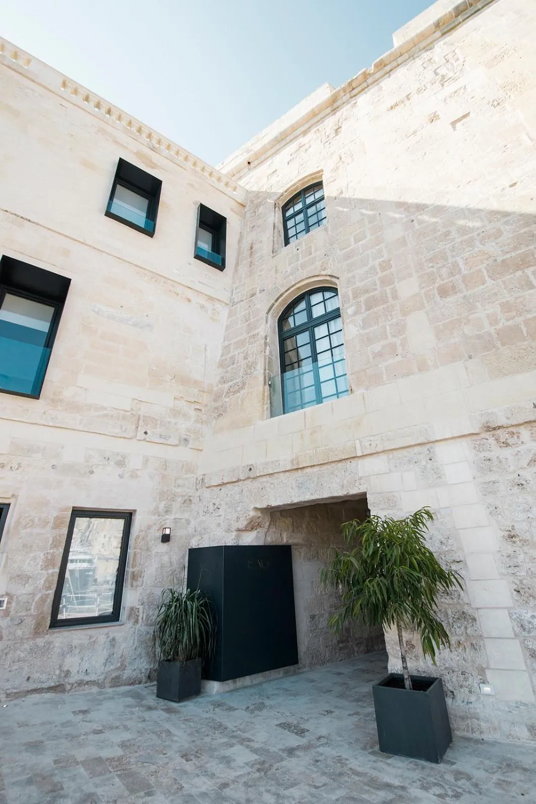 Property building in Cugo Gran Macina Malta