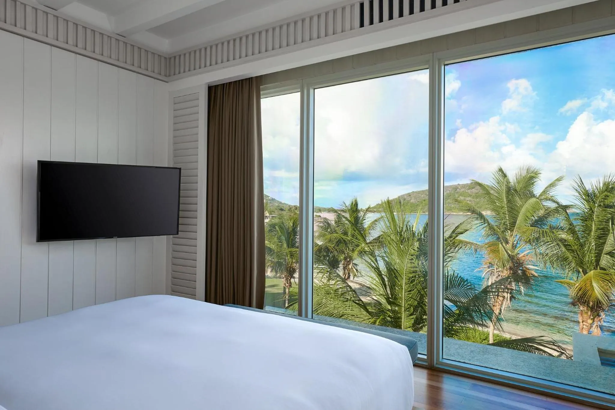 Bed in Park Hyatt St. Kitts