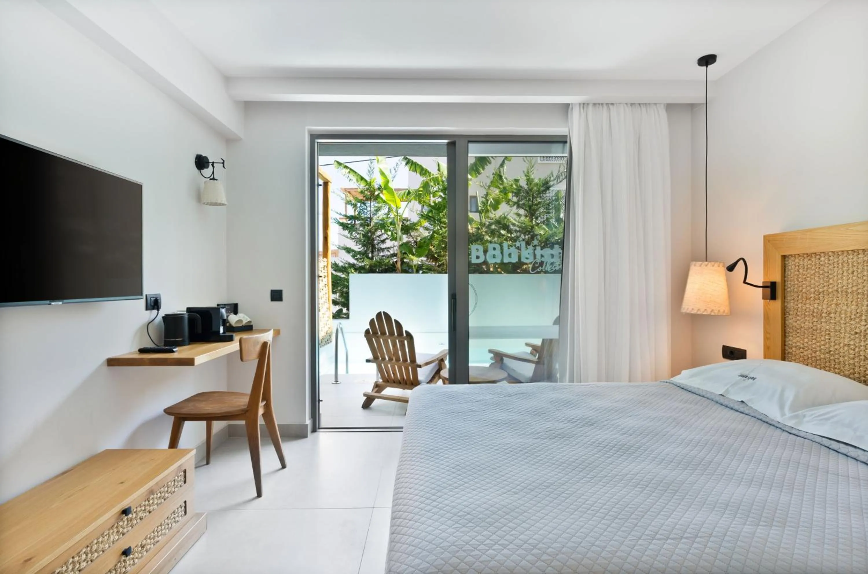 TV and multimedia, Bed in Bali Star Resort Hotel