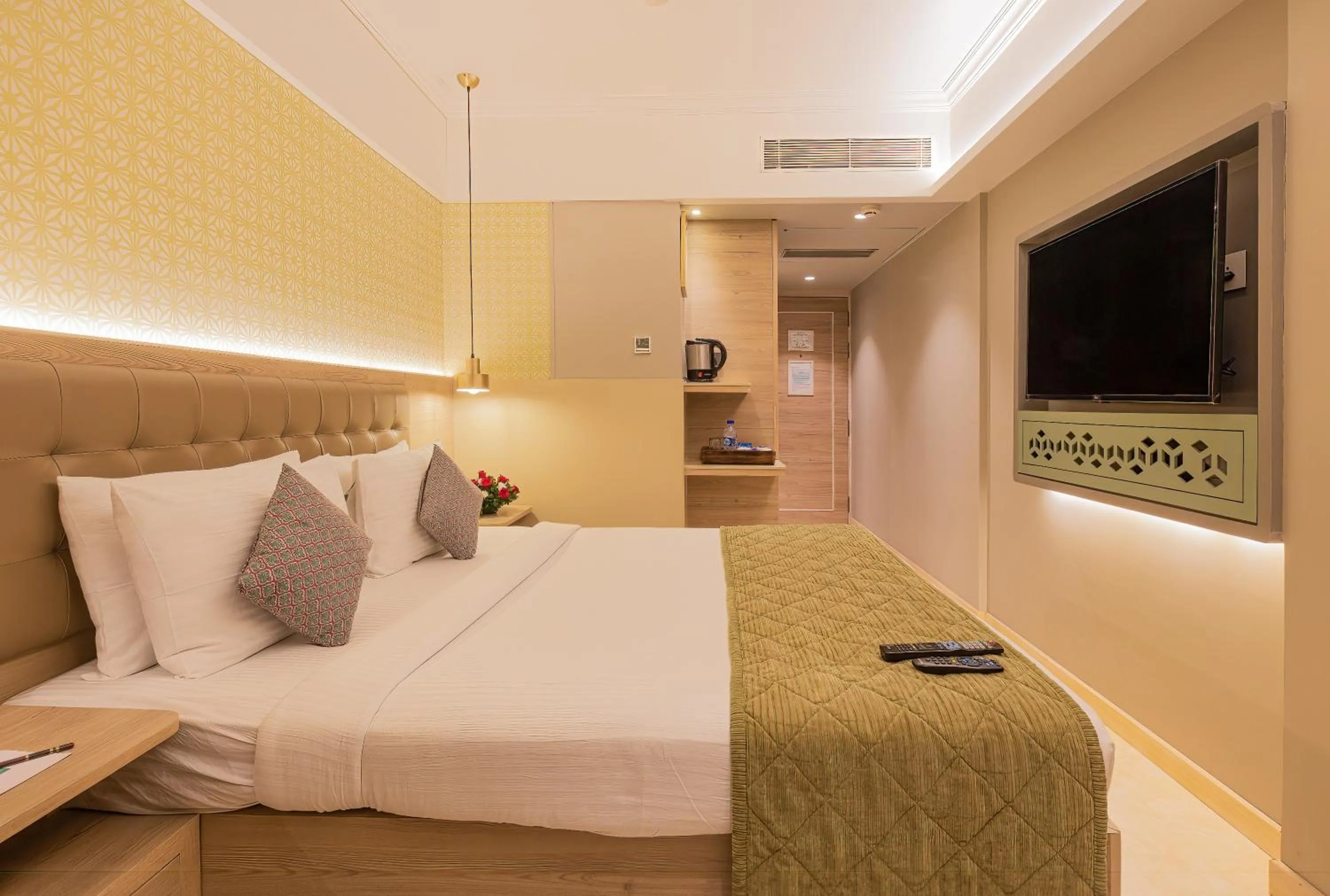 Bed in The Paradise By Tunga