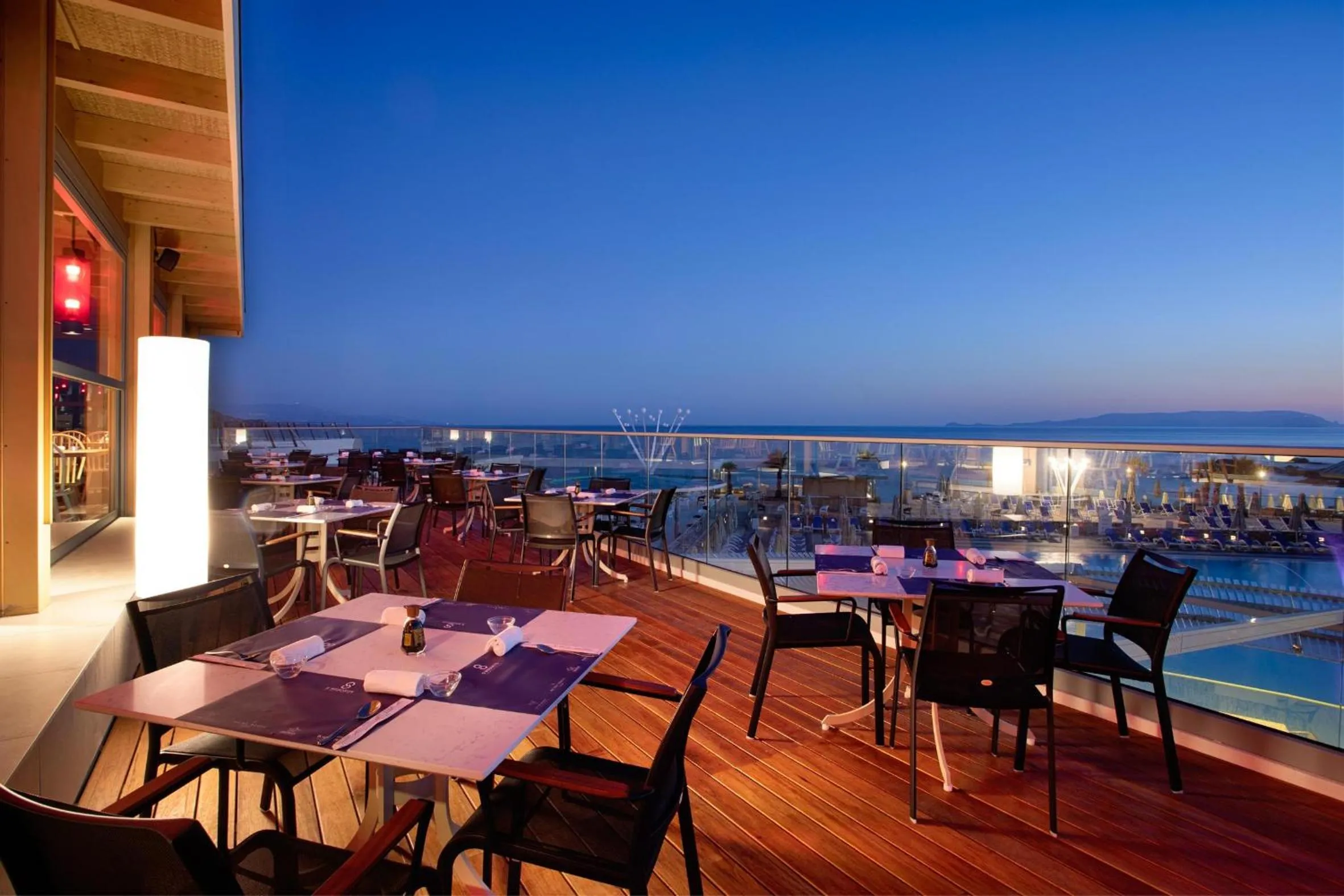 Restaurant/places to eat in Arina Beach Resort