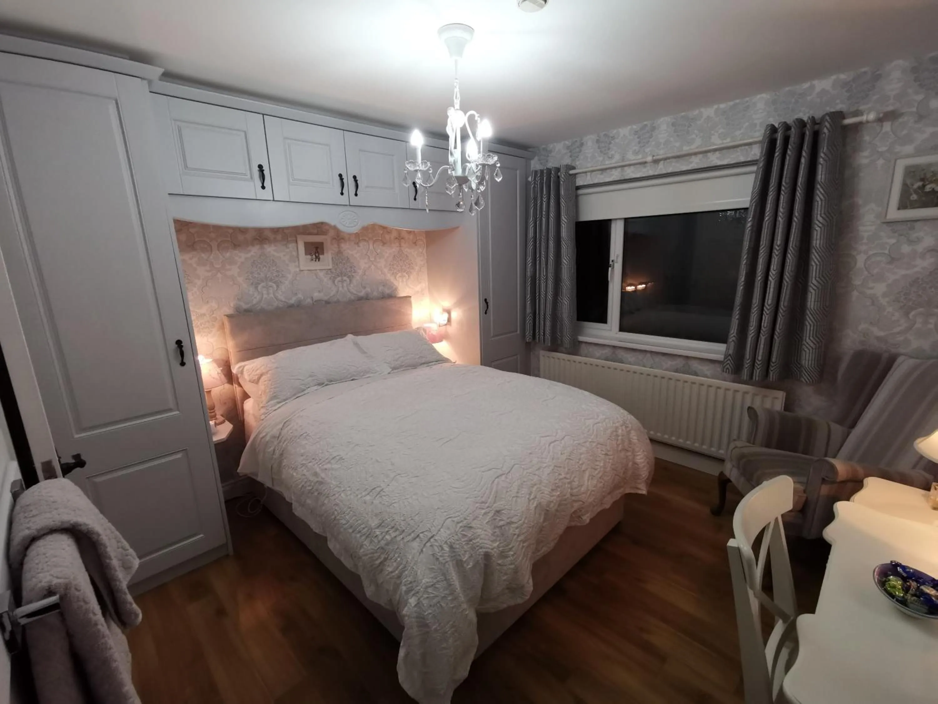 Photo of the whole room, Bed in Meadow View B&B