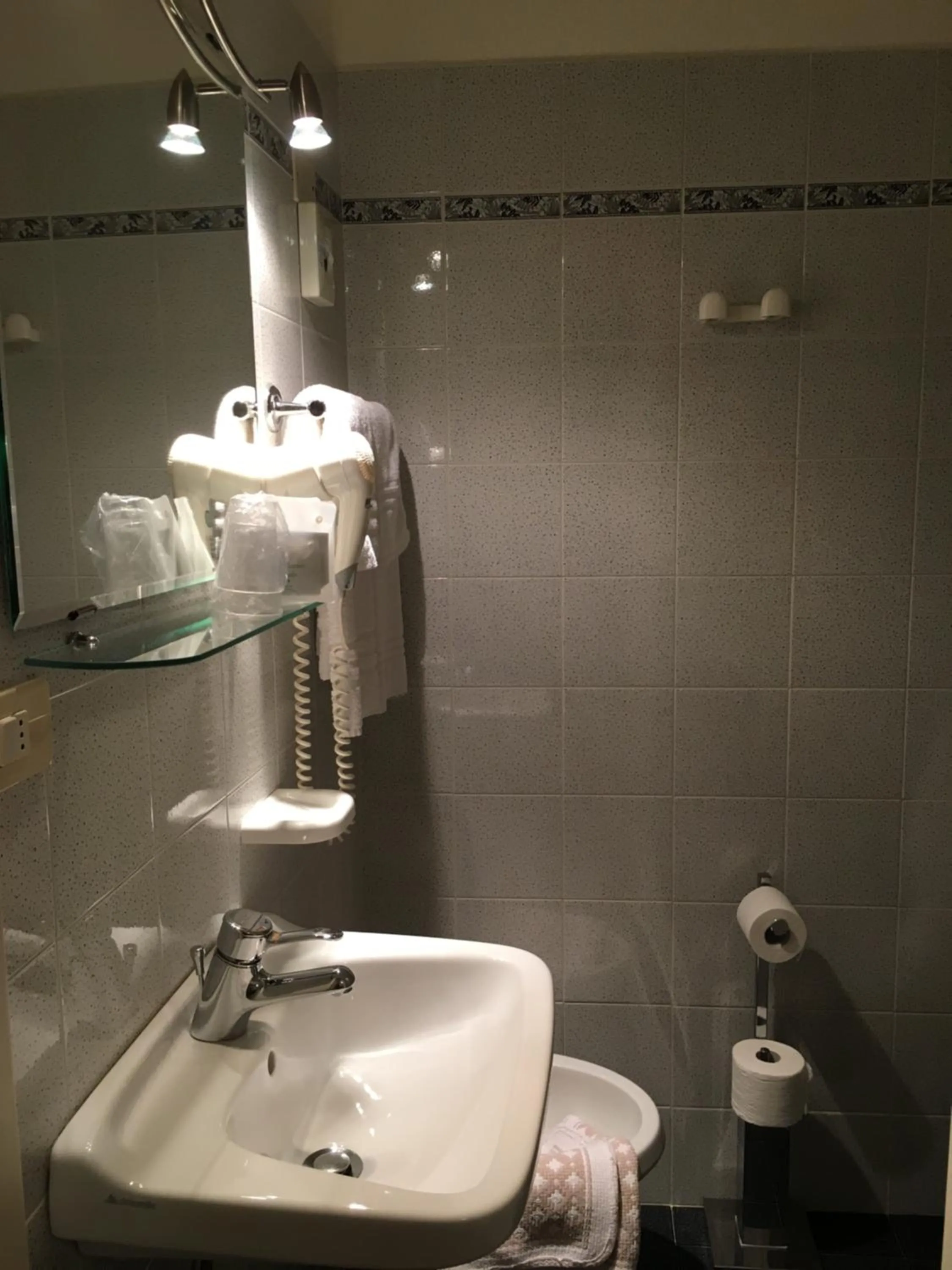 Toilet in Belvedere Hotel & Villa