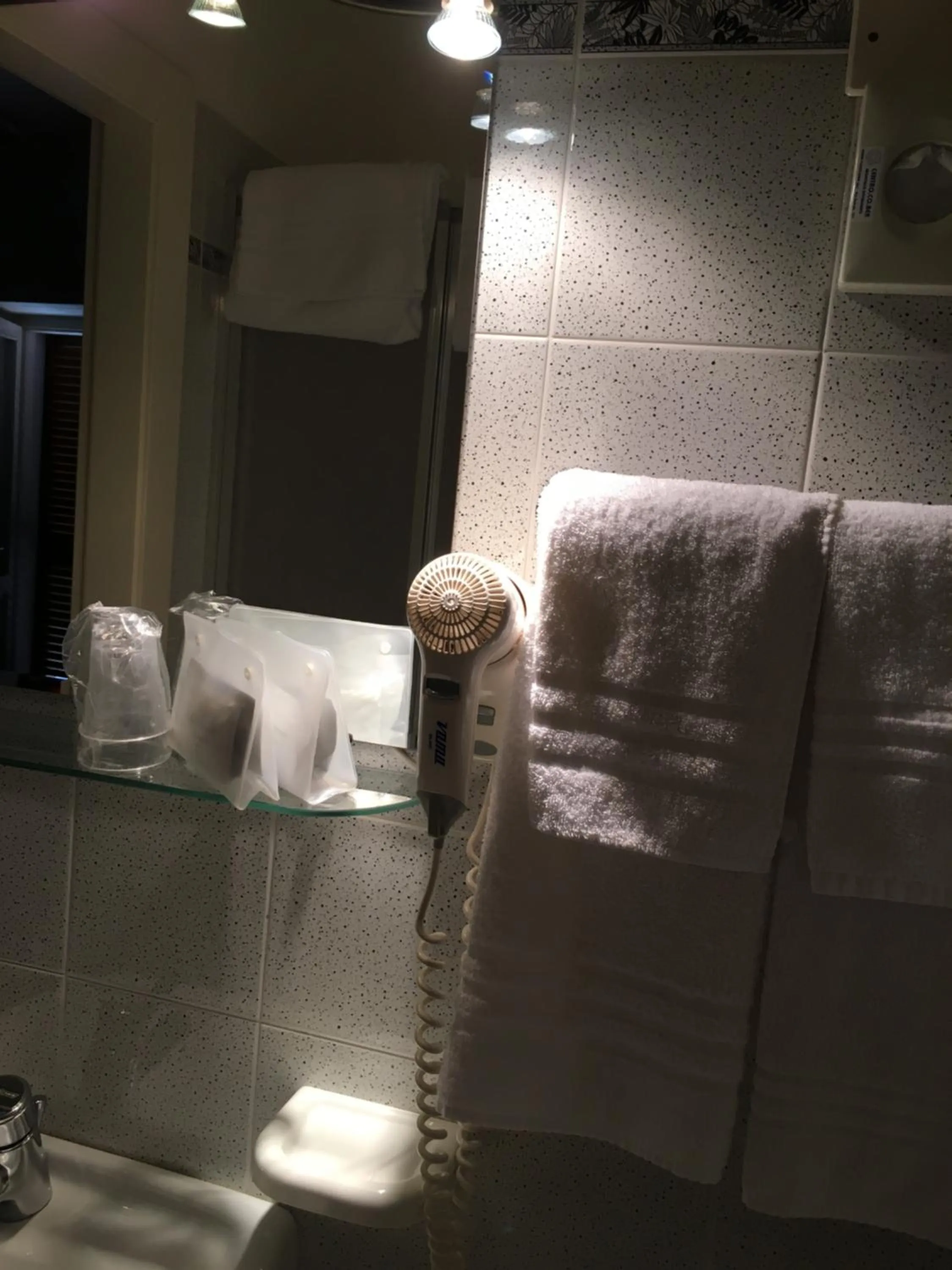 Bathroom in Belvedere Hotel & Villa