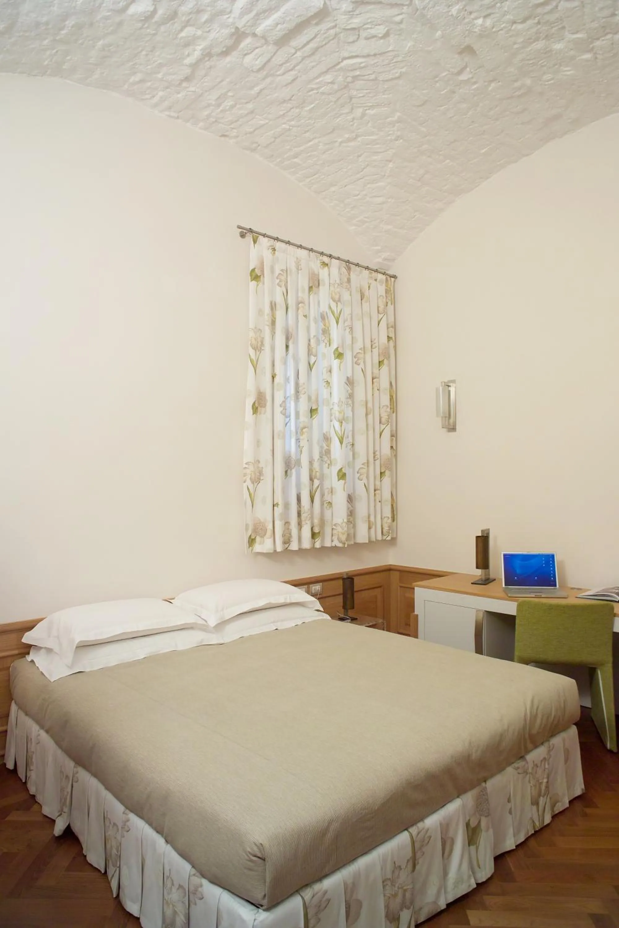 Bed in Santa Rosa Relais