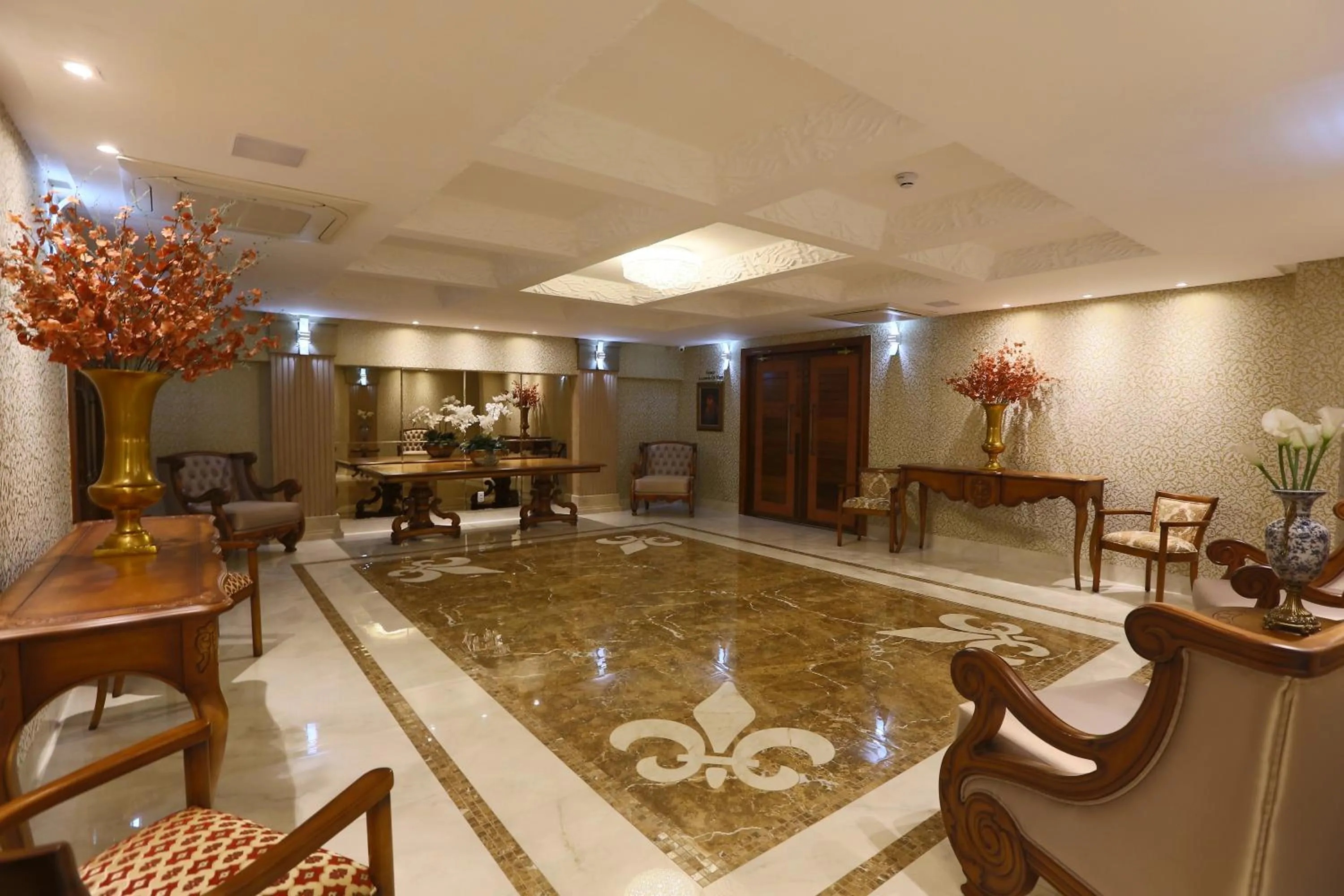 Golden Lis Hotel Boutique