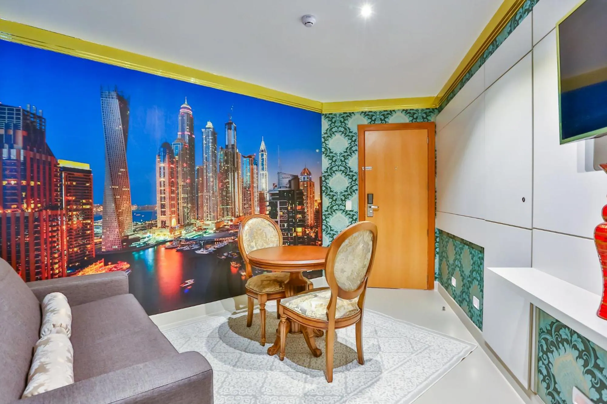 Golden Lis Hotel Boutique