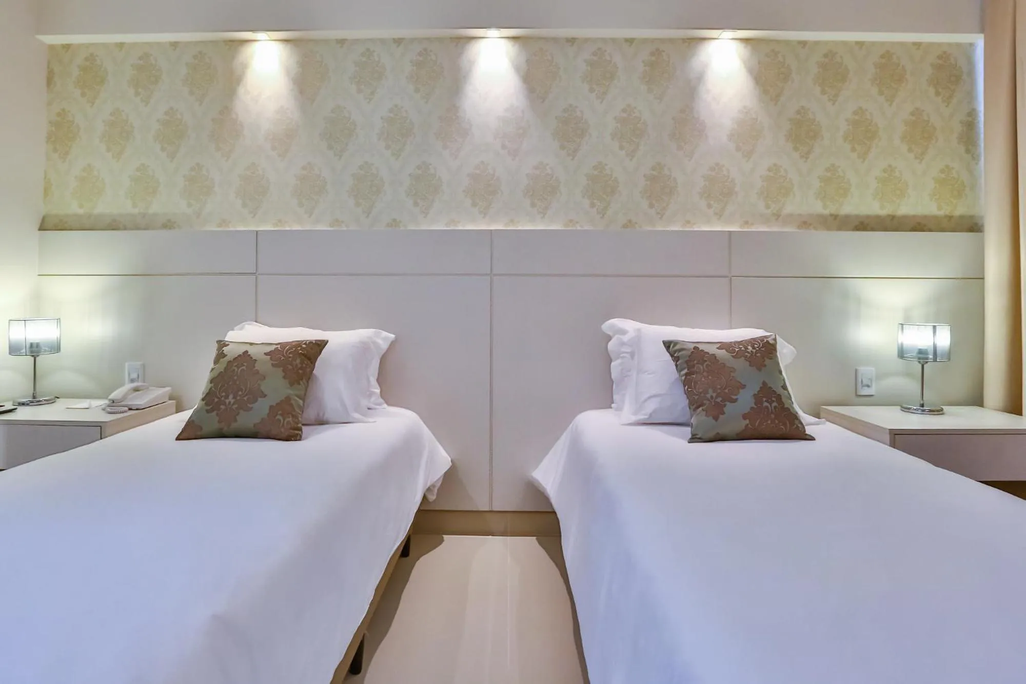 Bed in Golden Lis Hotel Boutique