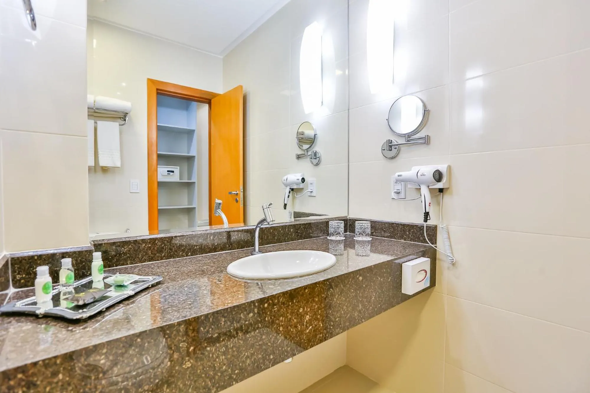 Golden Lis Hotel Boutique