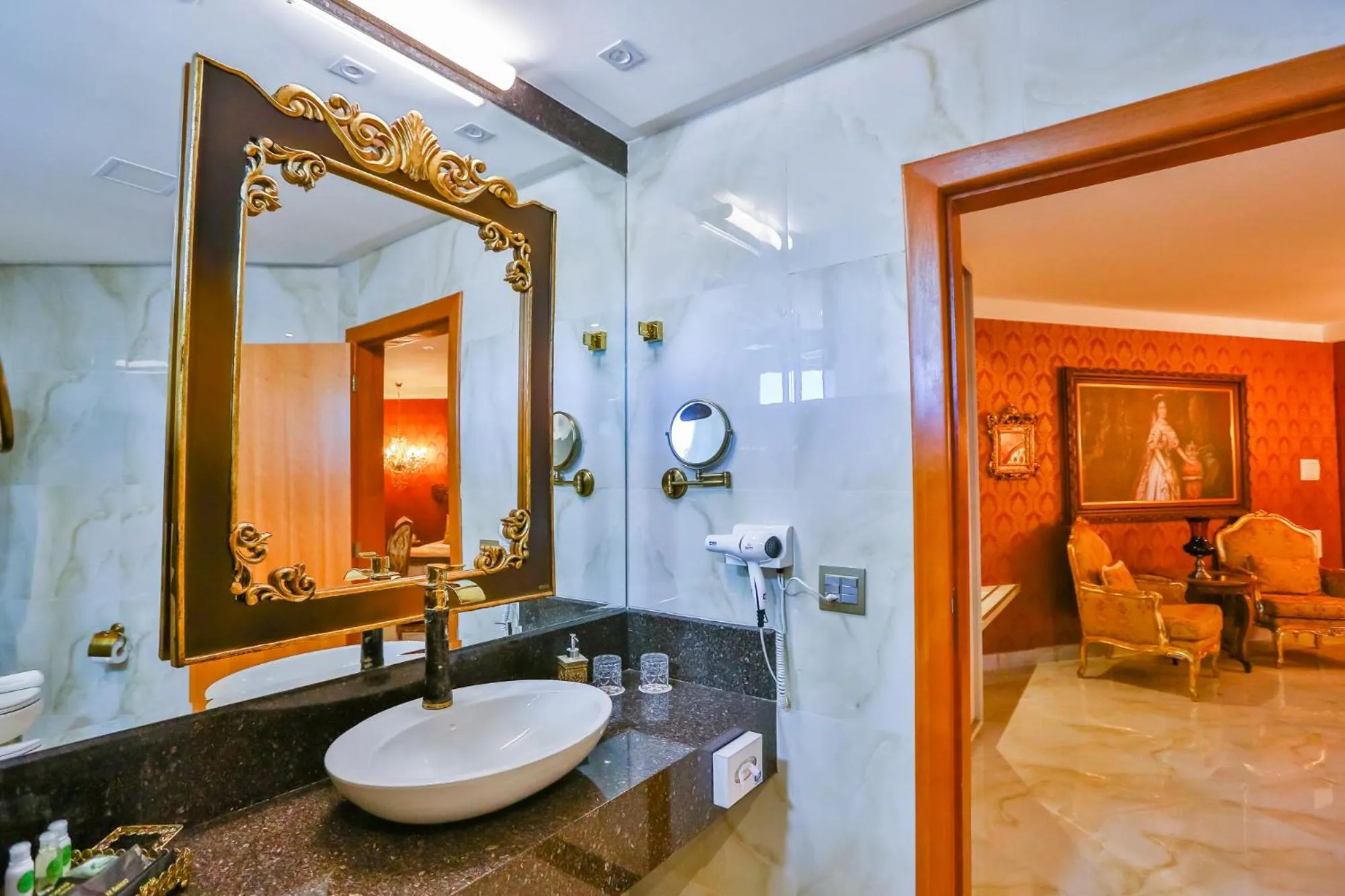 Golden Lis Hotel Boutique