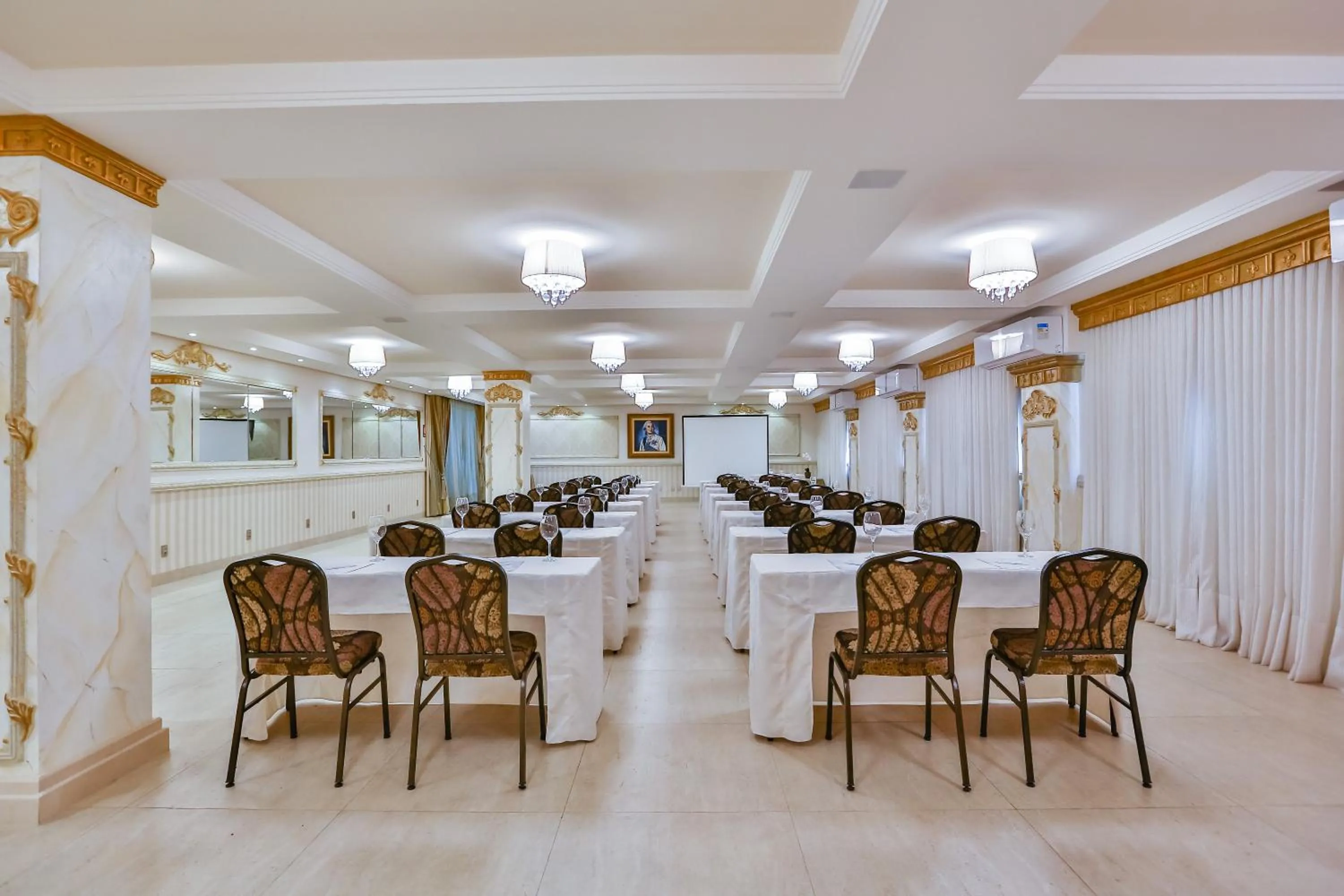 Golden Lis Hotel Boutique