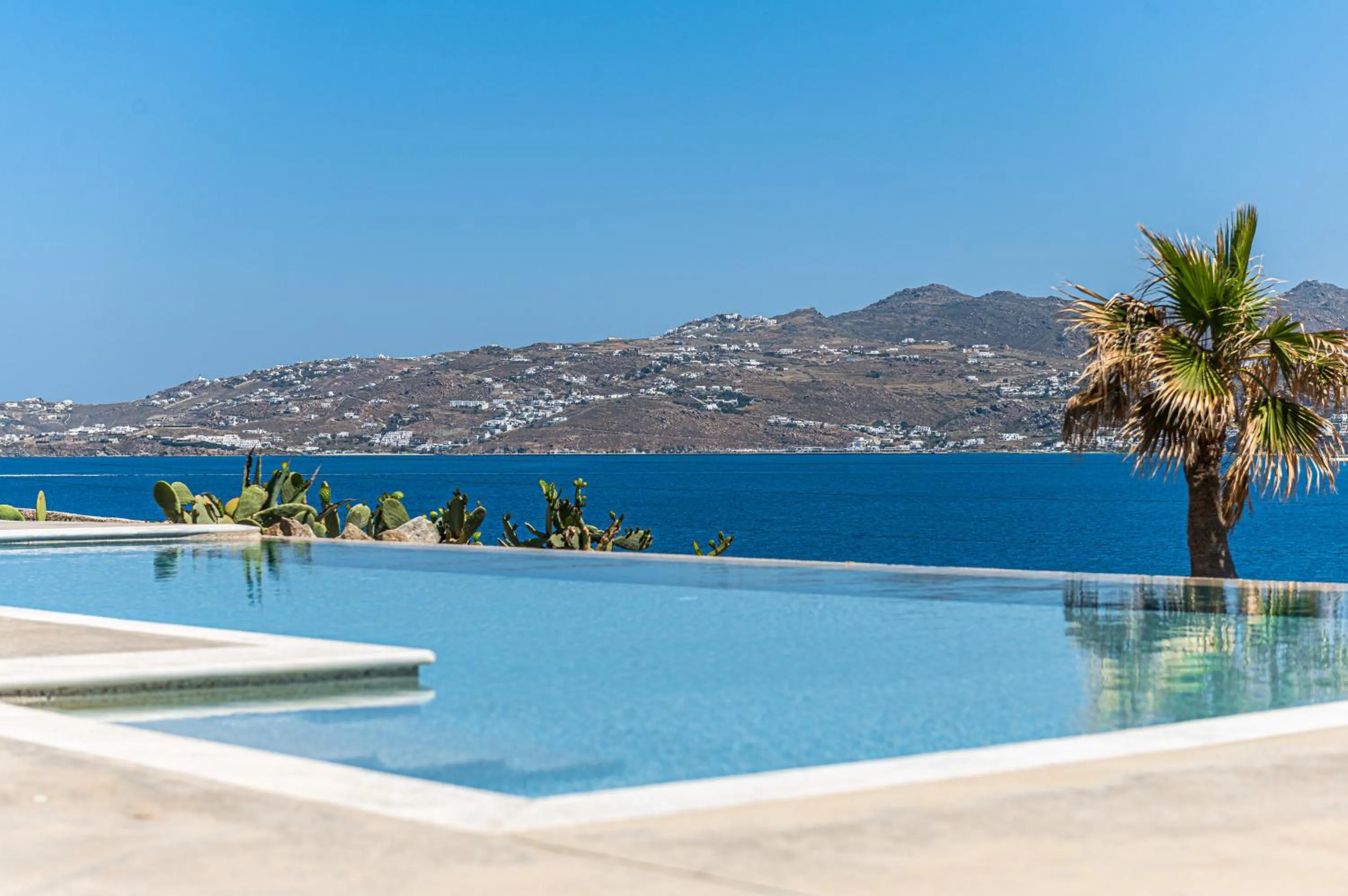 People in Carpe Diem Villas Mykonos ,Heated Pool!