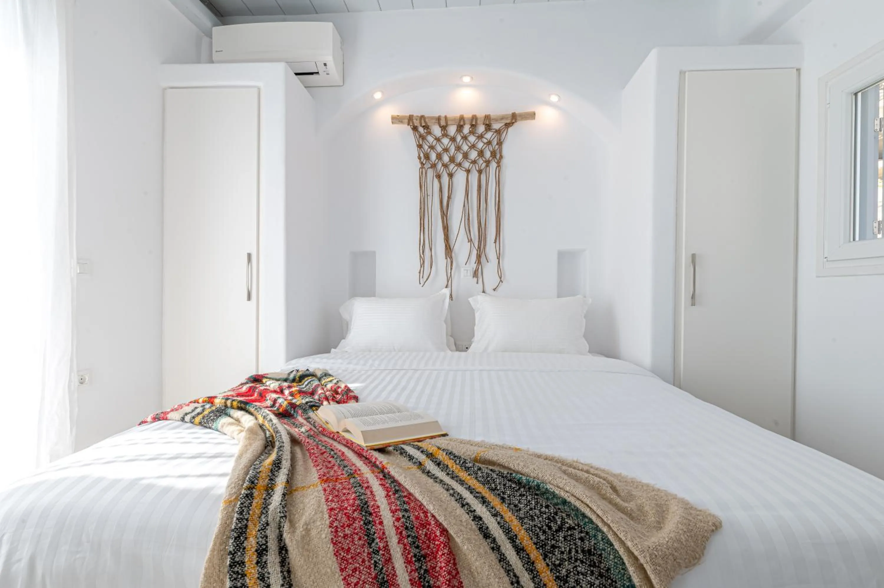 Bed in Carpe Diem Villas Mykonos ,Heated Pool!