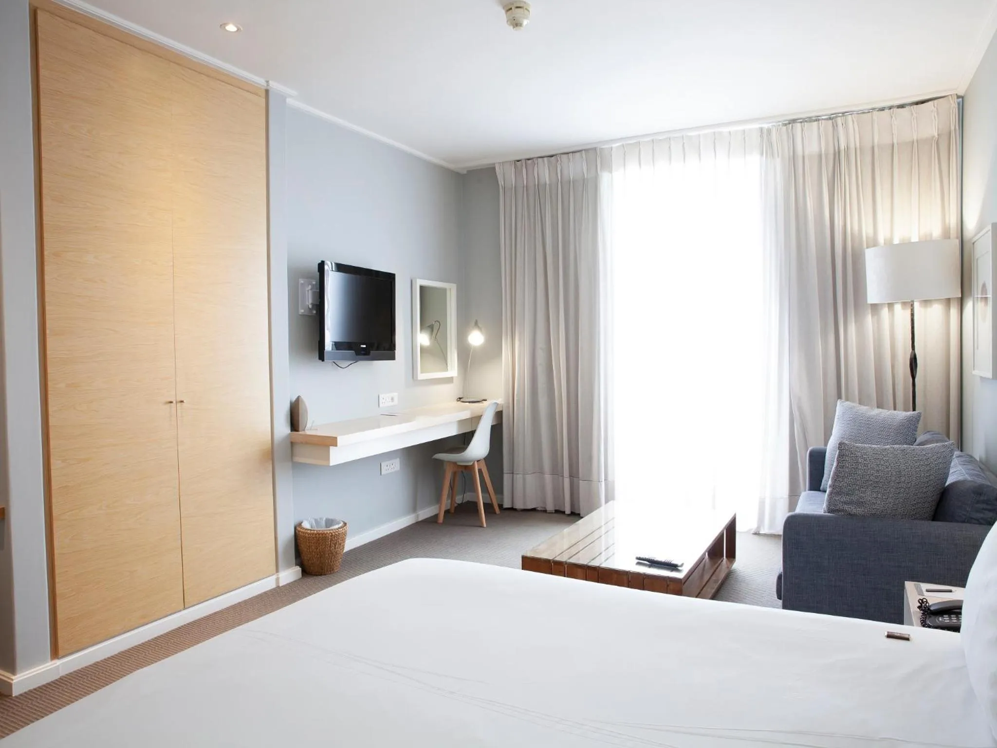 TV and multimedia, Bed in Atlantic Beach Hotel