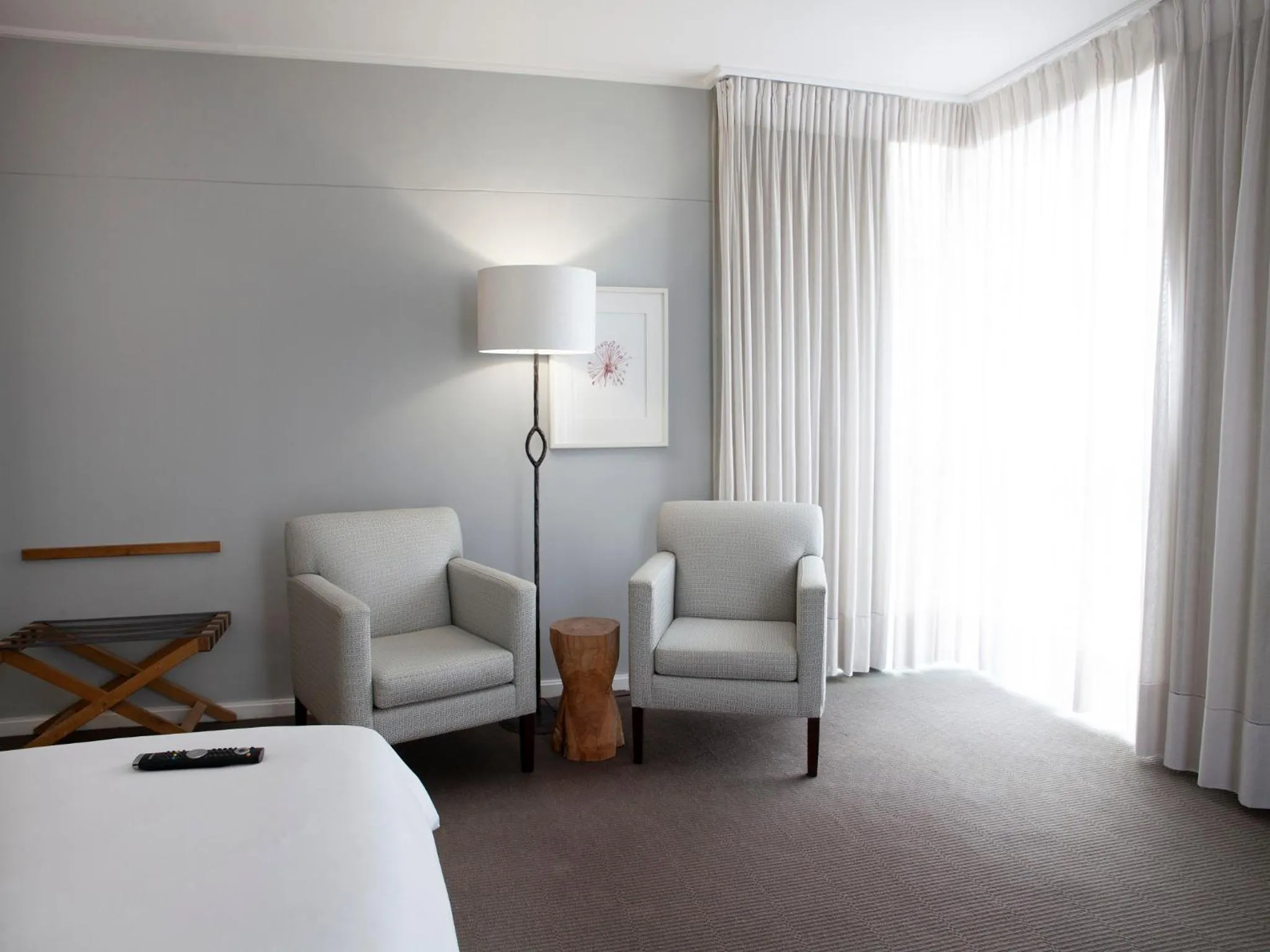 Seating area, Bed in Atlantic Beach Hotel