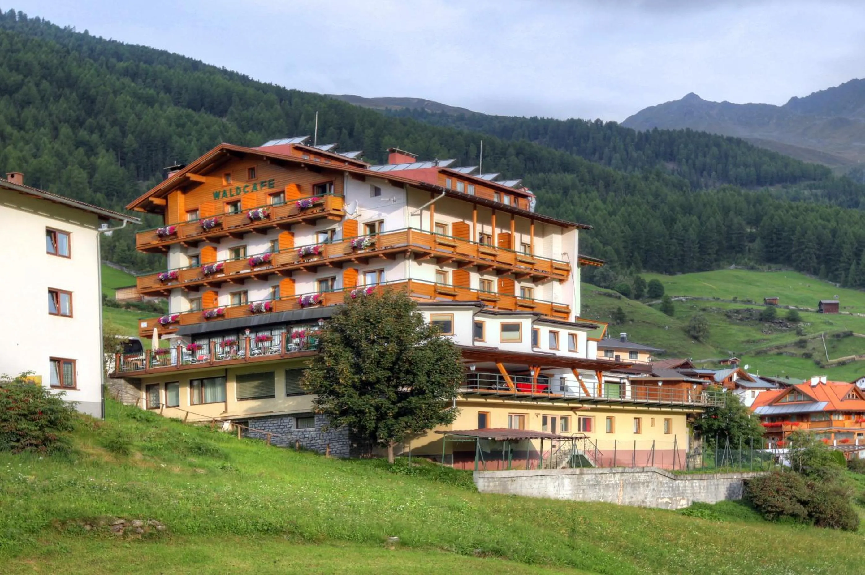 Facade/entrance in Hotel Waldcafe